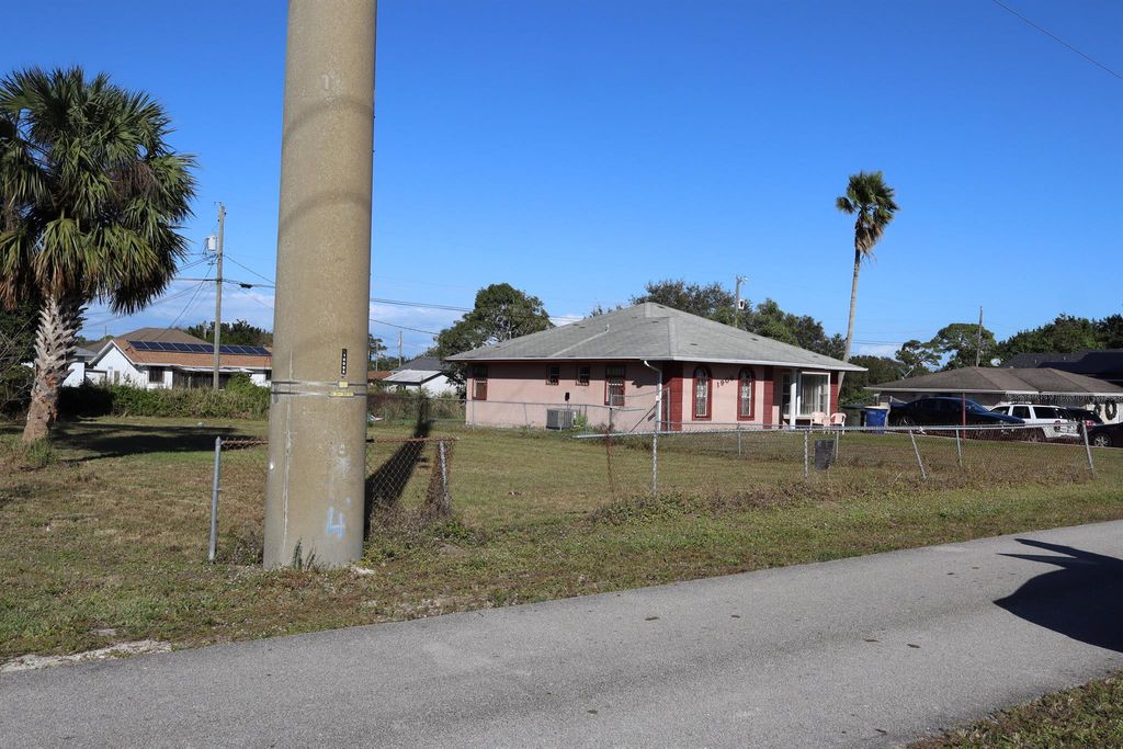 Photo of 0 Rosarita Avenue, Fort Pierce, FL 34946 (MLS # R11046857)