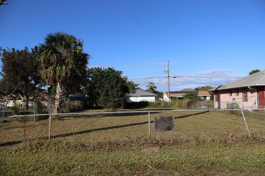 Photo of 0 Rosarita Avenue, Fort Pierce, FL 34946 (MLS # R11046857)