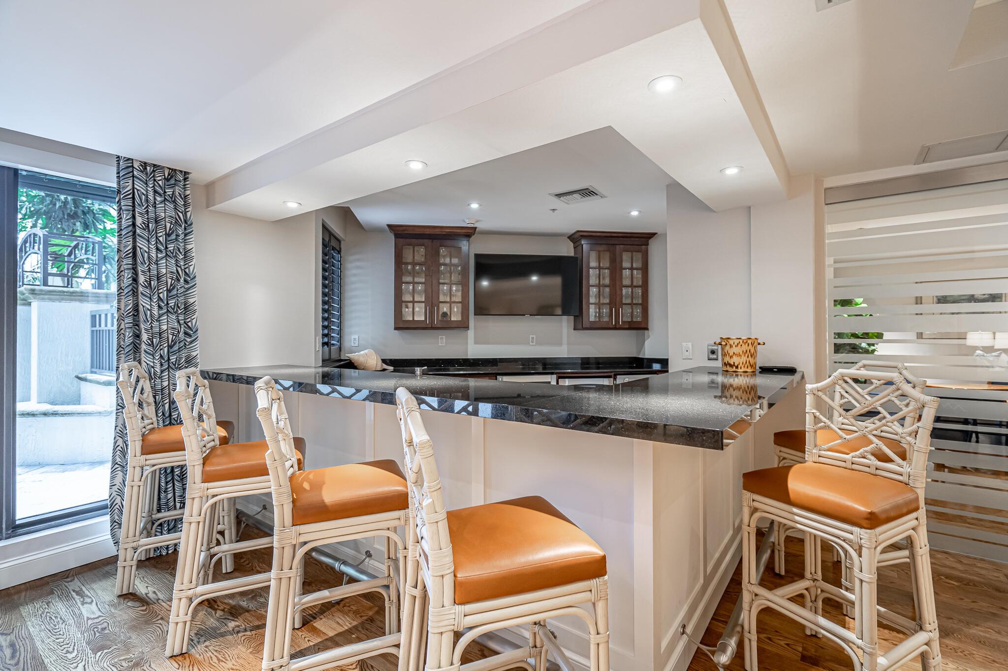 ONE CITY PLAZA CONDO - Residential Lease