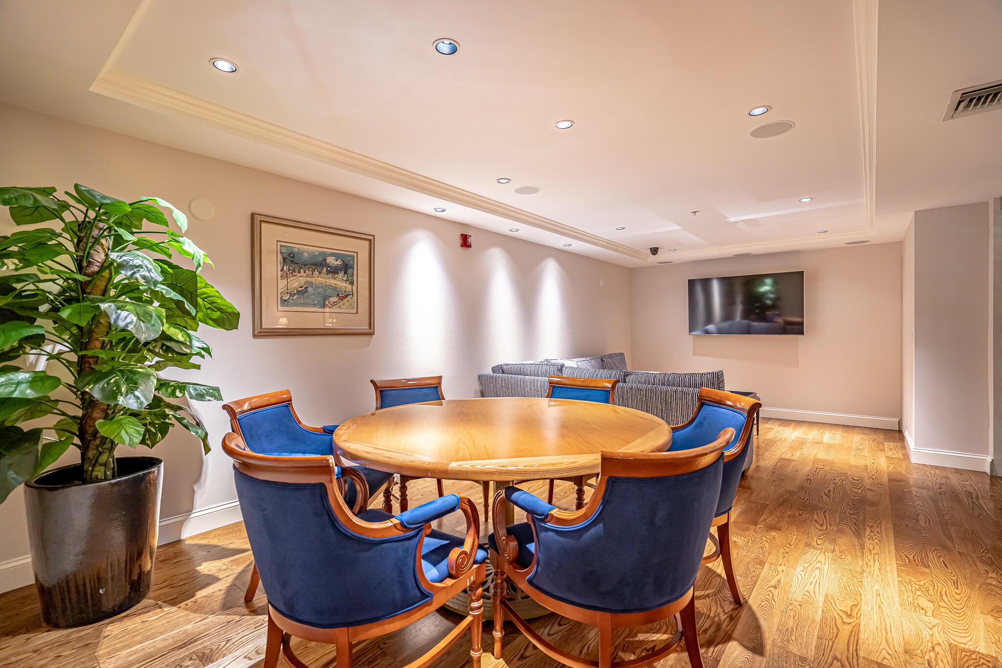 ONE CITY PLAZA CONDO - Residential Lease