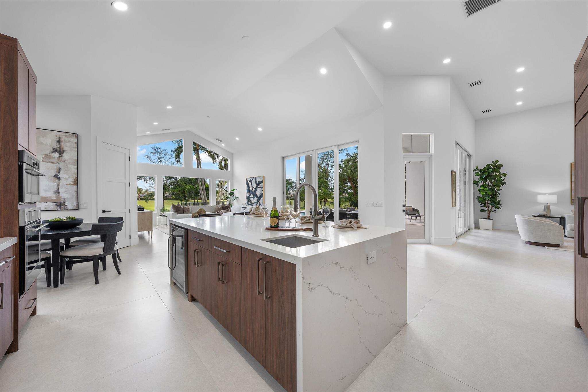 ATLANTIS - Residential