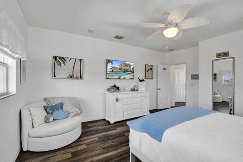 Tiny photo for 240 SE 3rd Court, Pompano Beach, FL 33060 (MLS # B26048304)