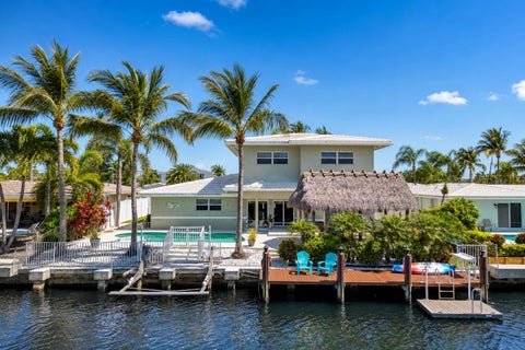 Photo of 240 SE 3rd Court, Pompano Beach, FL 33060 (MLS # B26048304)