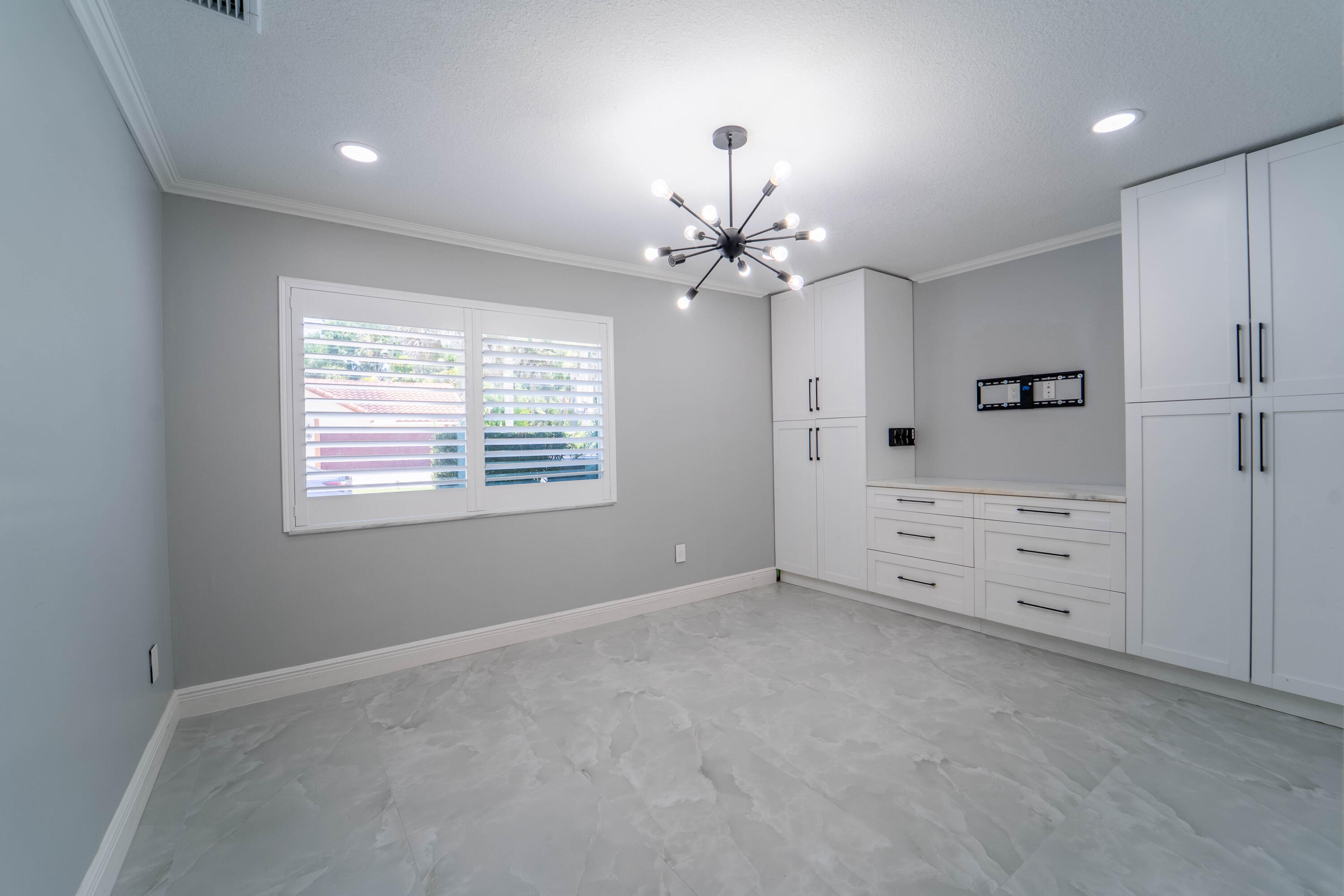 PINEWOOD OF WELLINGTON - Residential