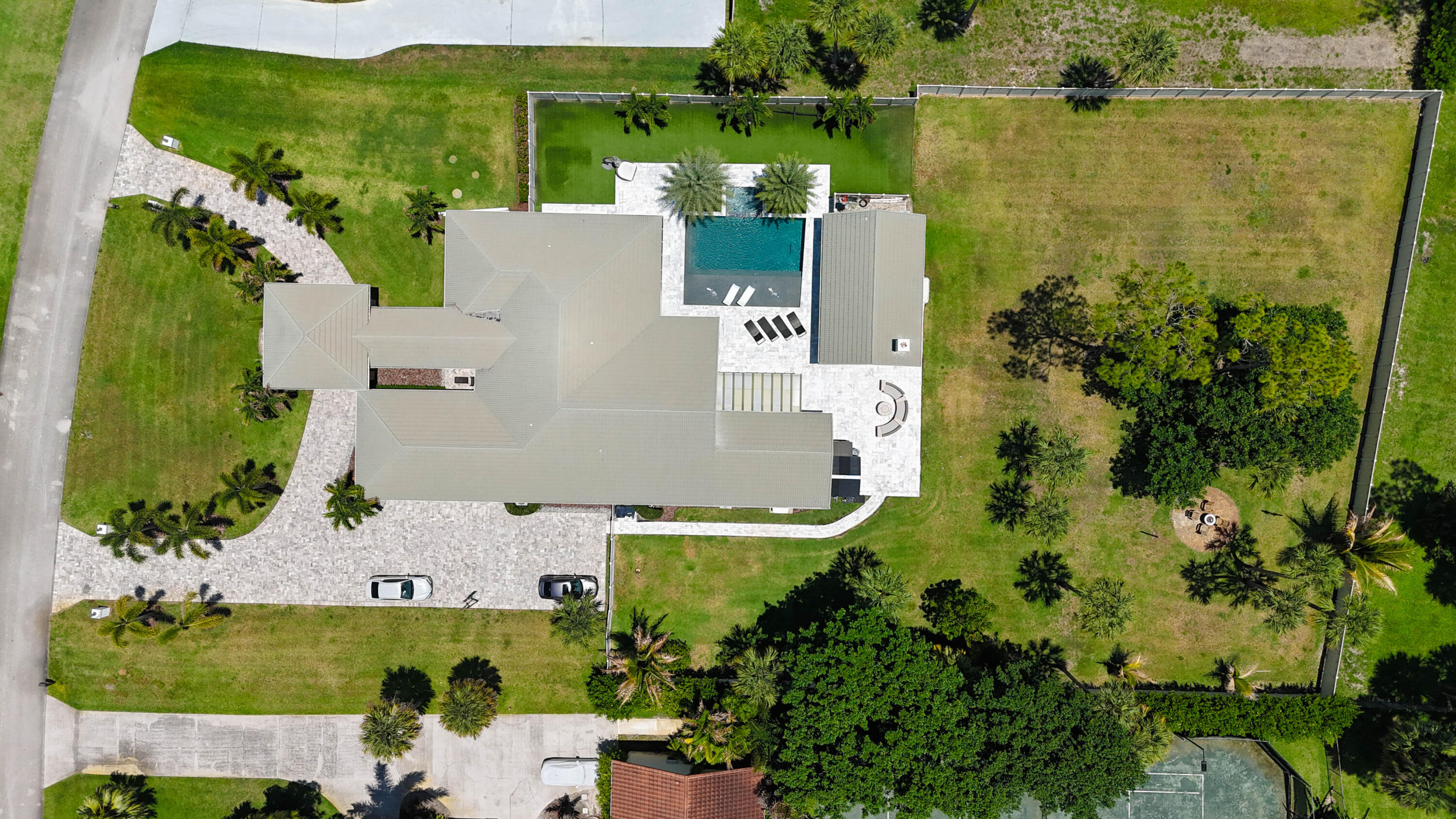 PINEWOOD OF WELLINGTON - Residential