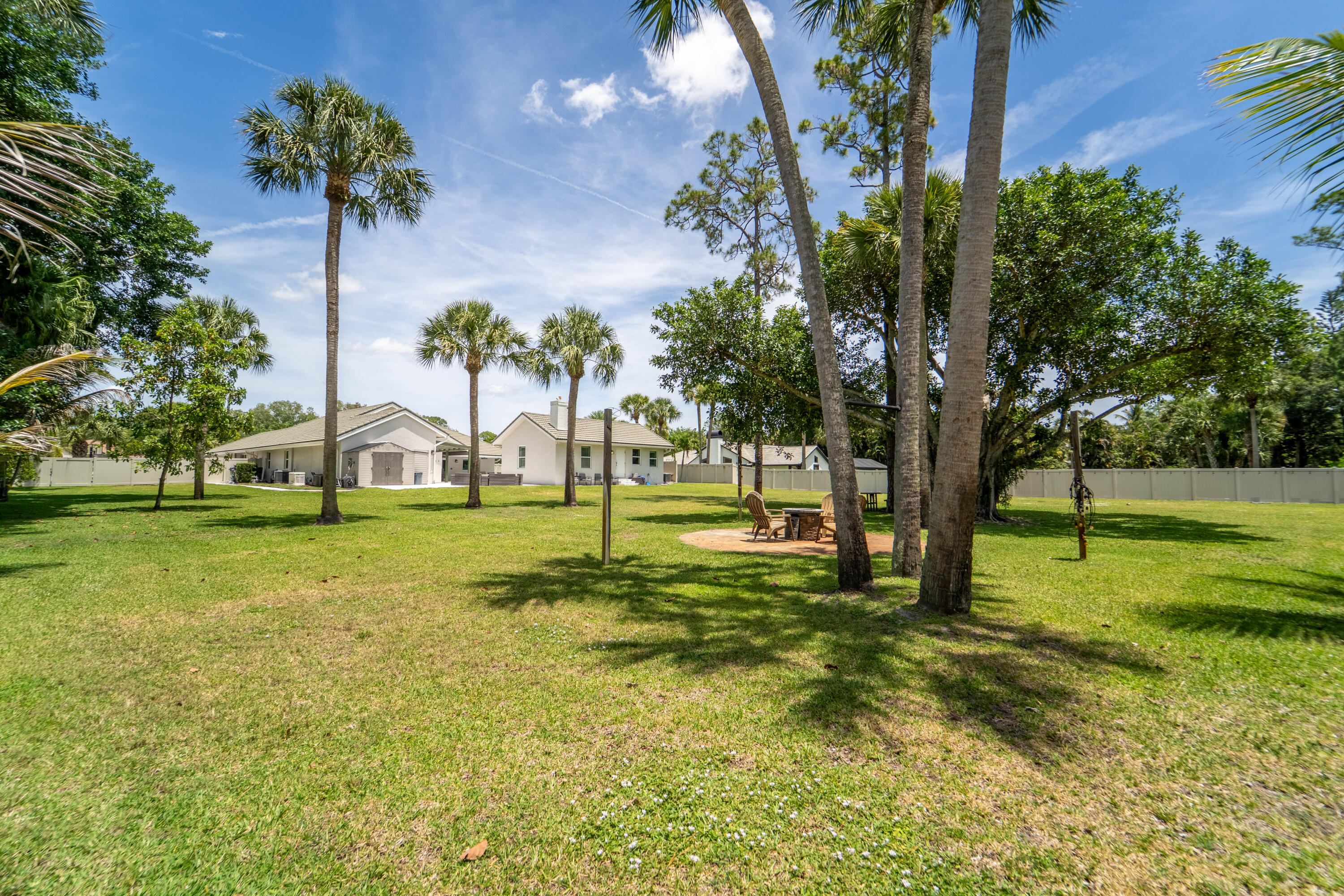 PINEWOOD OF WELLINGTON - Residential