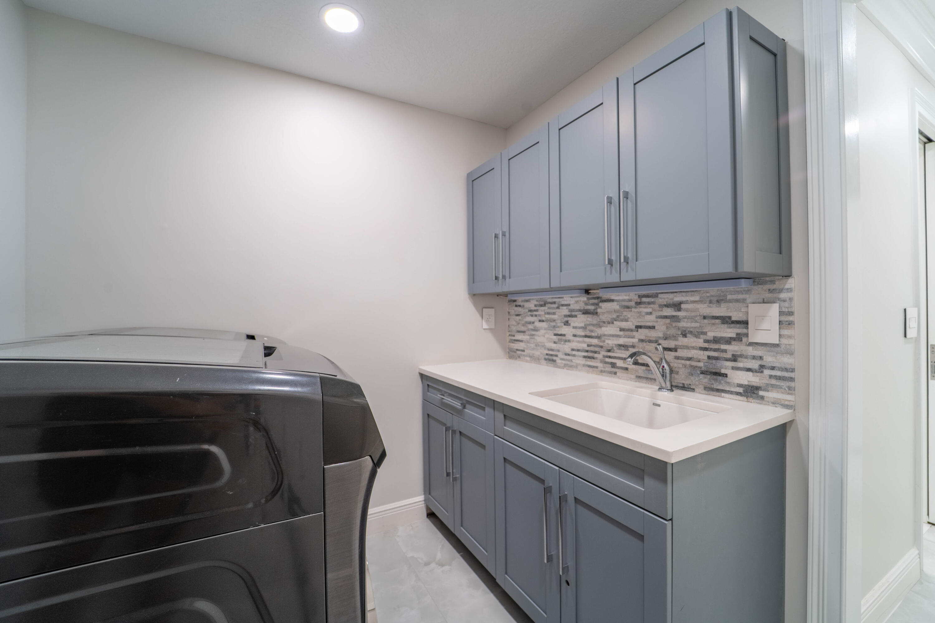 PINEWOOD OF WELLINGTON - Residential