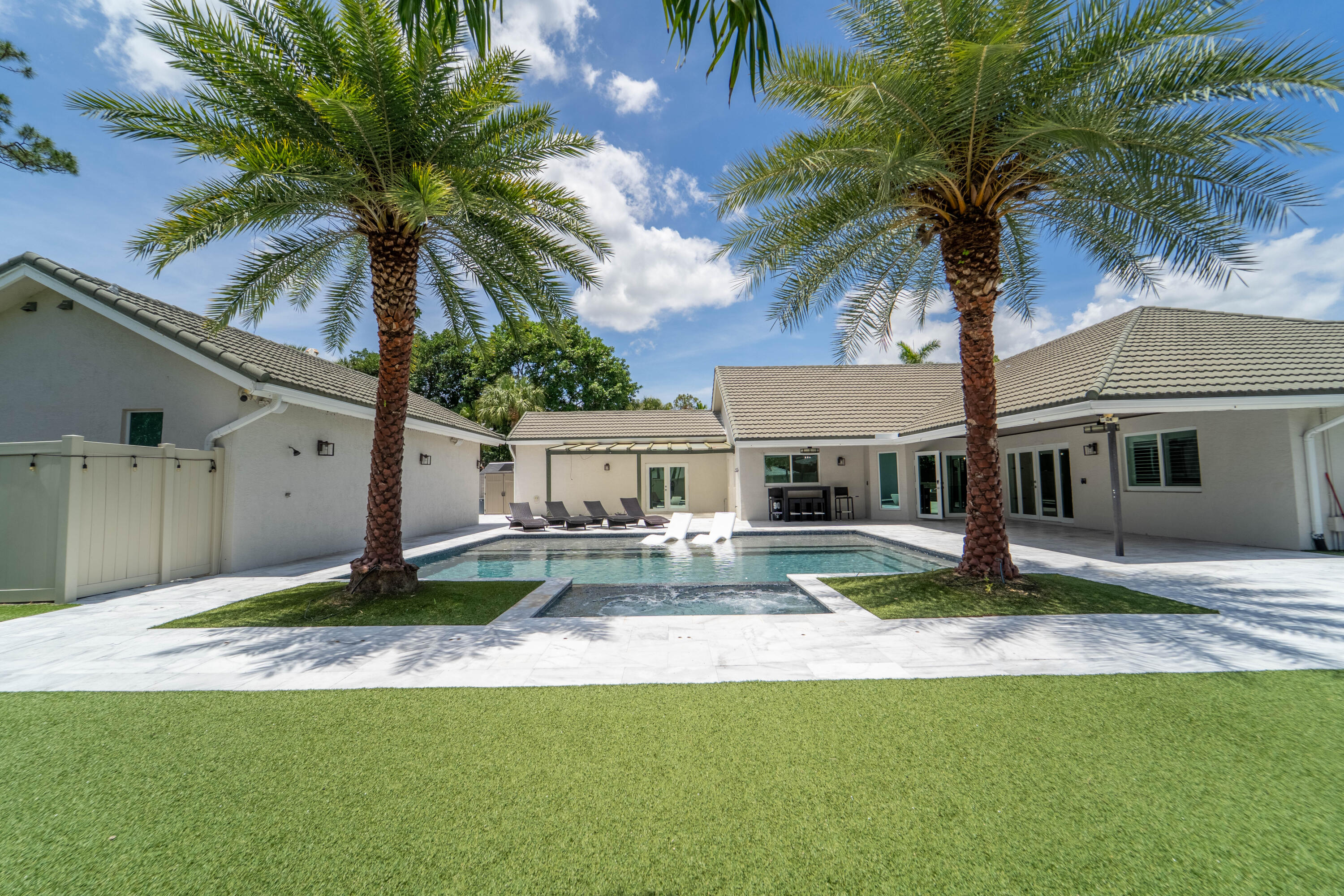 13796 Doubletree Trail