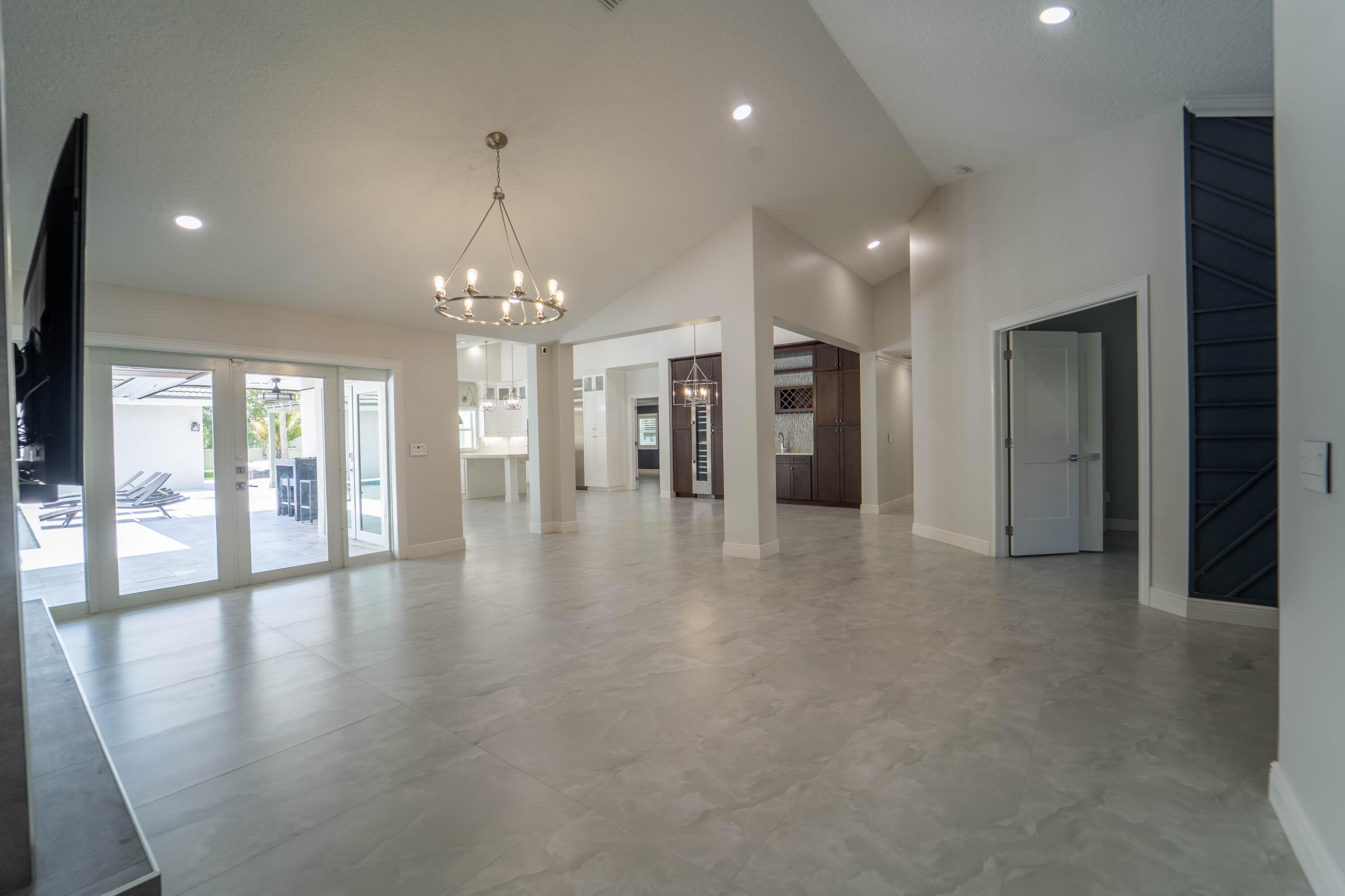 PINEWOOD OF WELLINGTON - Residential