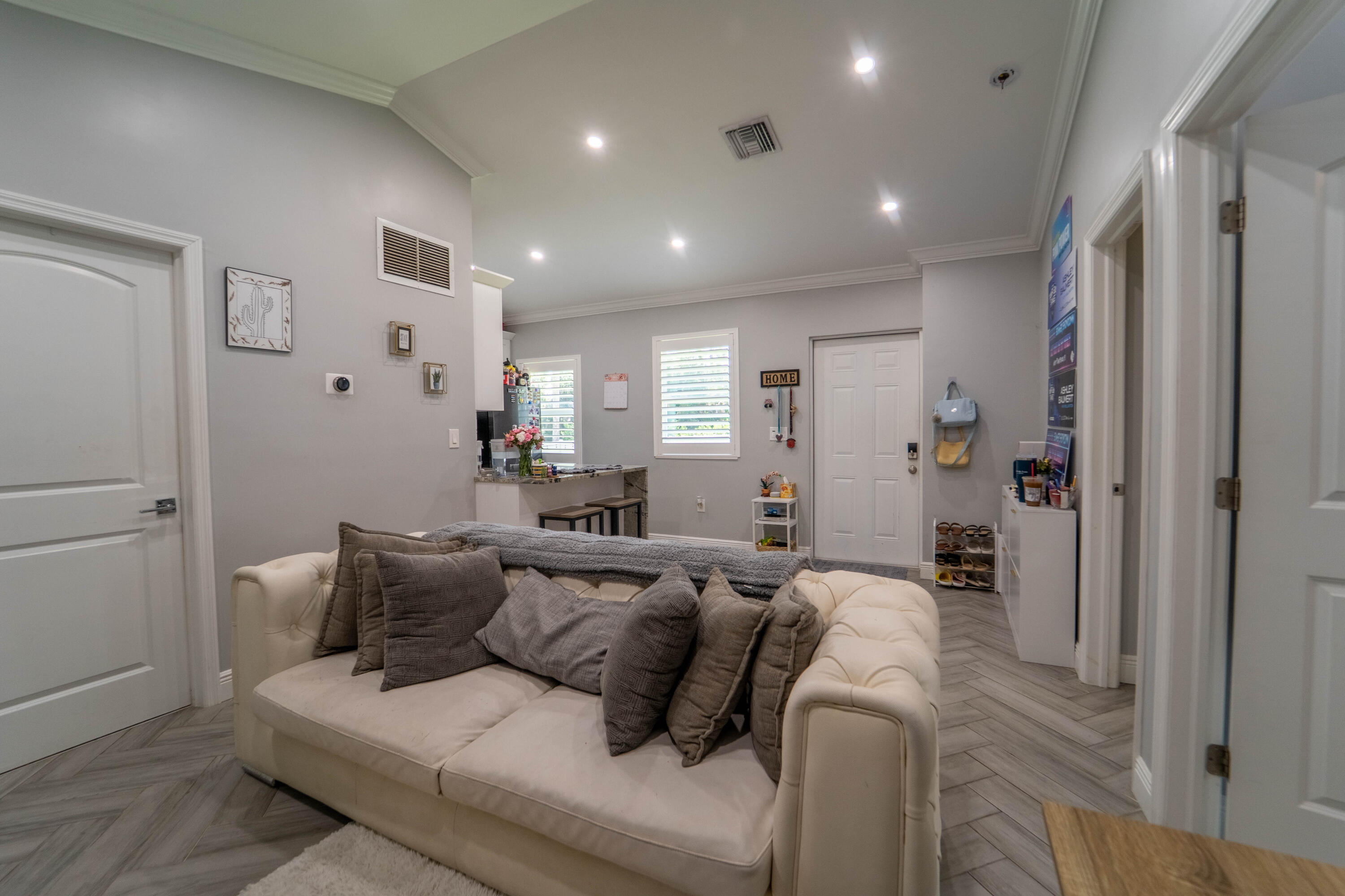 PINEWOOD OF WELLINGTON - Residential