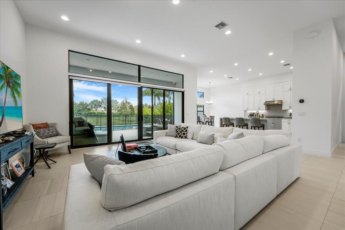 HYDER AGR PUD SOUTH PLAT - Residential Lease