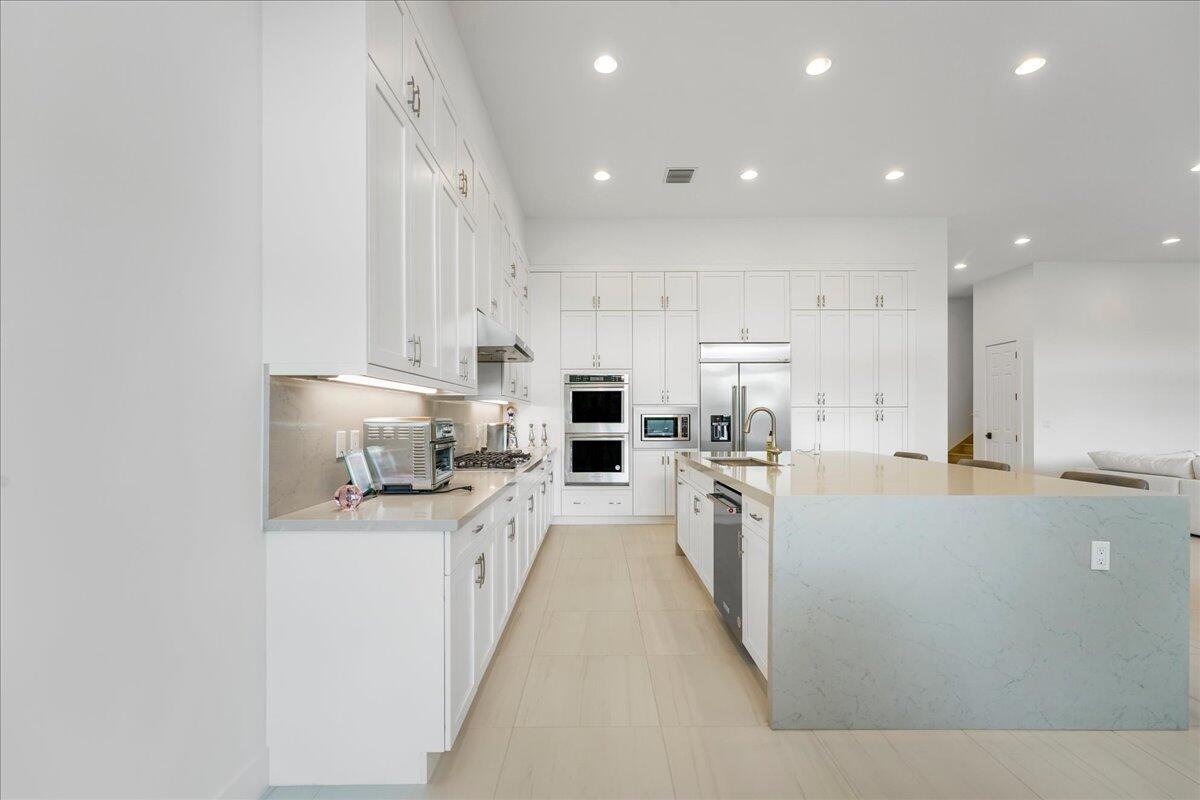 HYDER AGR PUD SOUTH PLAT - Residential Lease