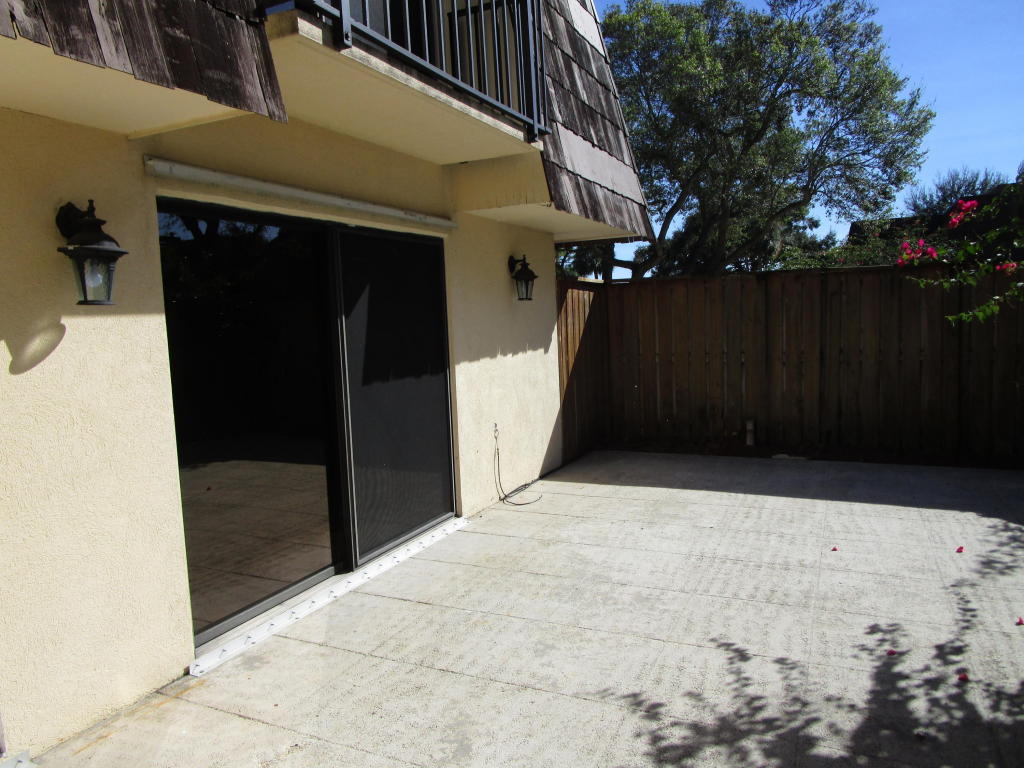 SANDALWOOD ESTATES - Residential Lease