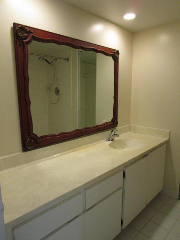 SANDALWOOD ESTATES - Residential Lease