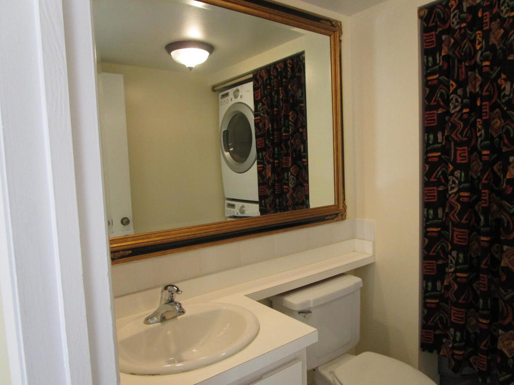 SANDALWOOD ESTATES - Residential Lease