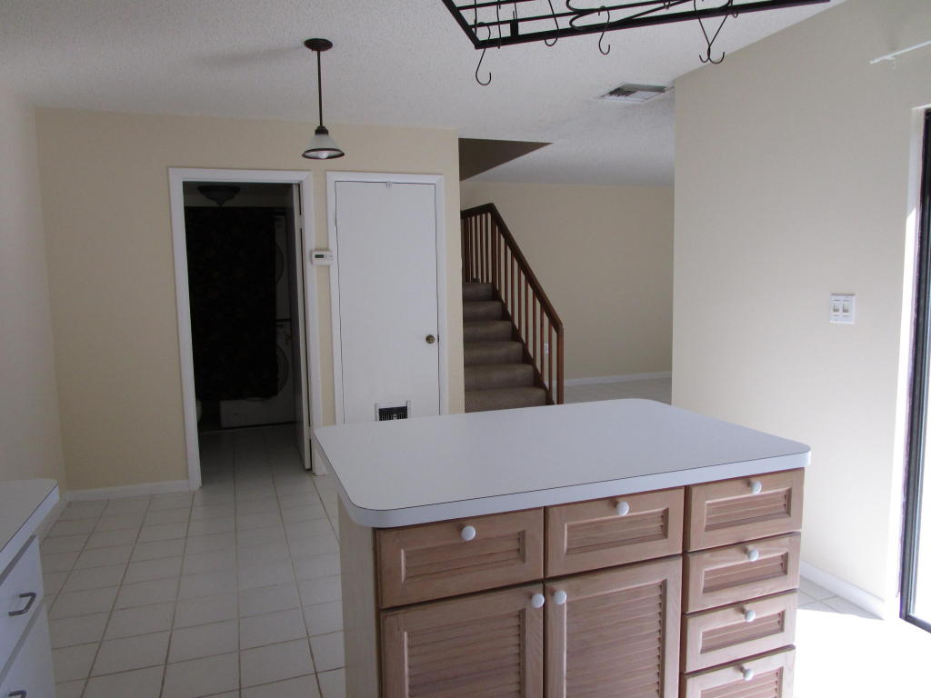 SANDALWOOD ESTATES - Residential Lease