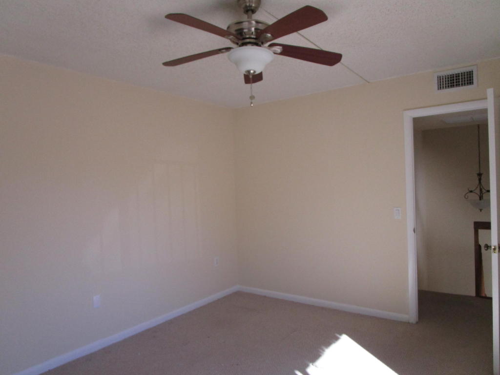 SANDALWOOD ESTATES - Residential Lease