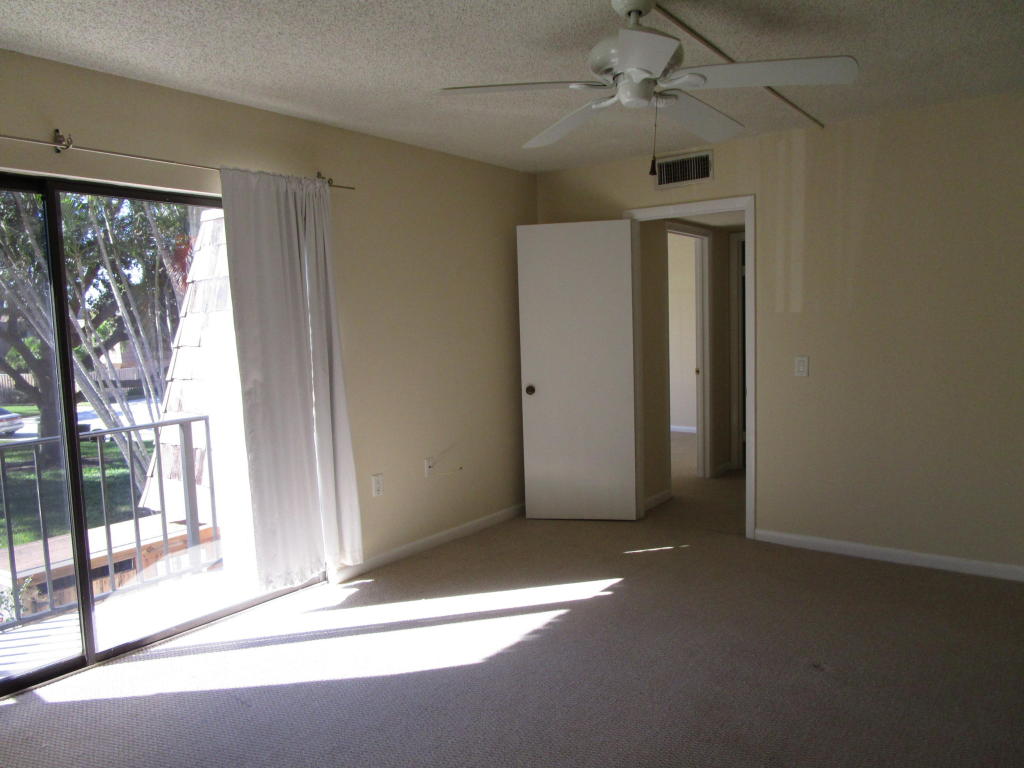 SANDALWOOD ESTATES - Residential Lease