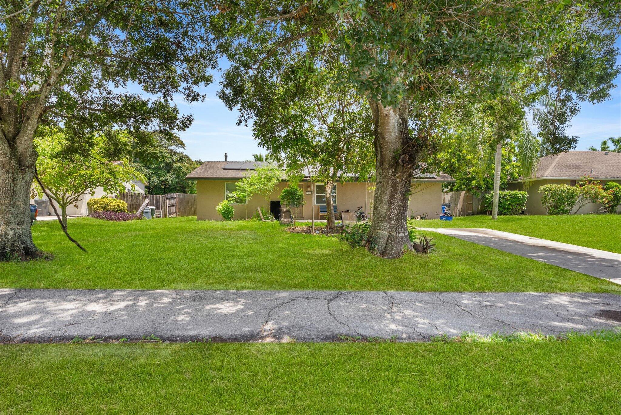 7407 Cocoanut Drive