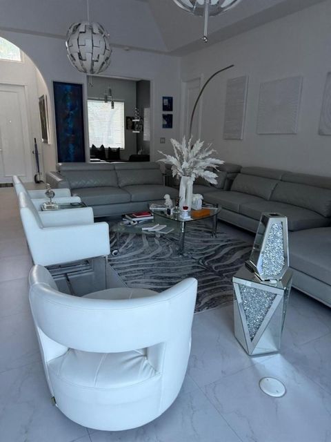 Tiny photo for 830 Bailey Street, Boca Raton, FL 33487 (MLS # F10546448)