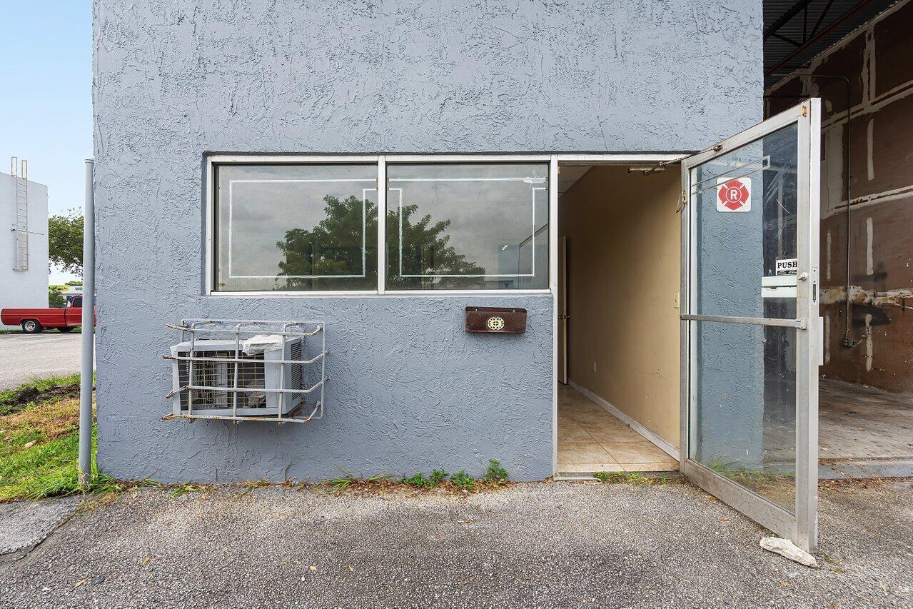 1425 SW 1st Court 19