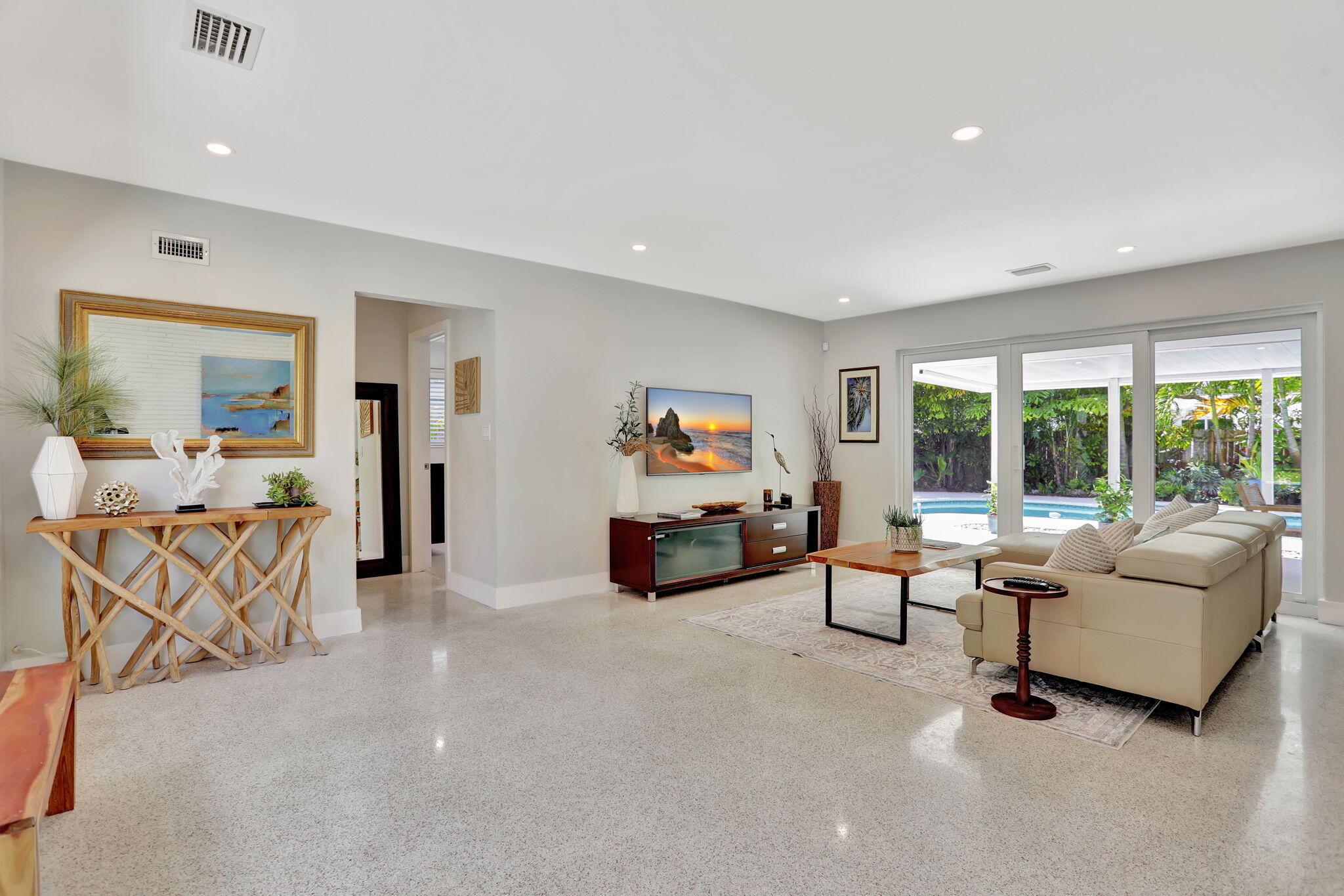 1730 NE 40th Court