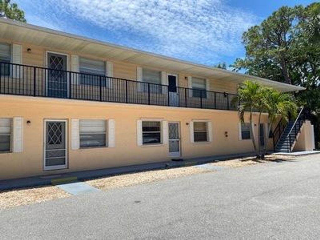 Photo of 333 SE Martin Avenue #57, Stuart, FL 34996 (MLS # R10722537)