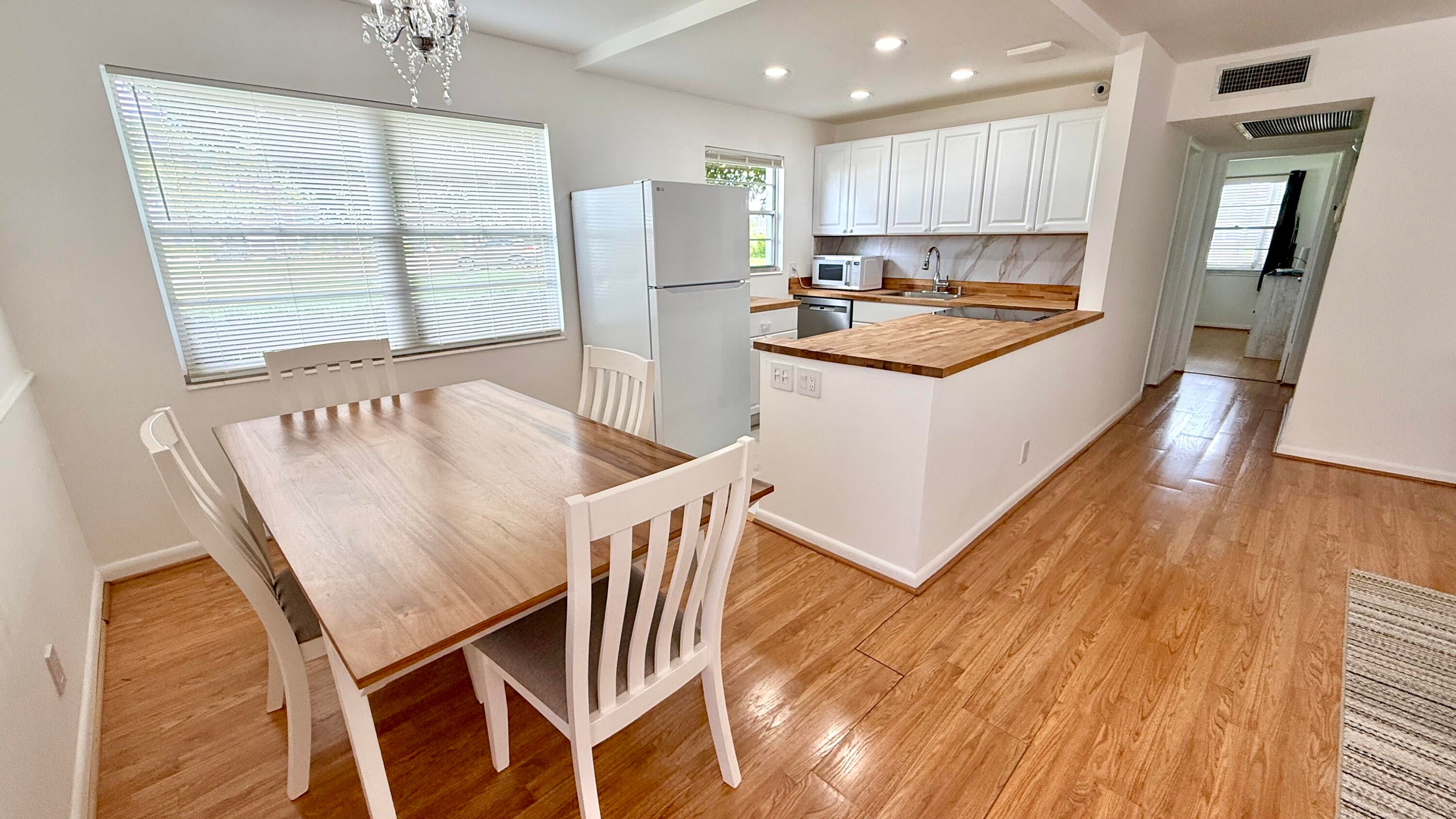 114 OAKRIDGE I 114