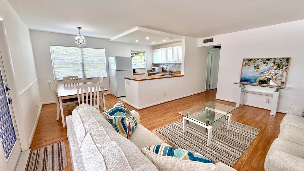 Photo of 114 OAKRIDGE I #114, Deerfield Beach, FL 33442 (MLS # B26078096)
