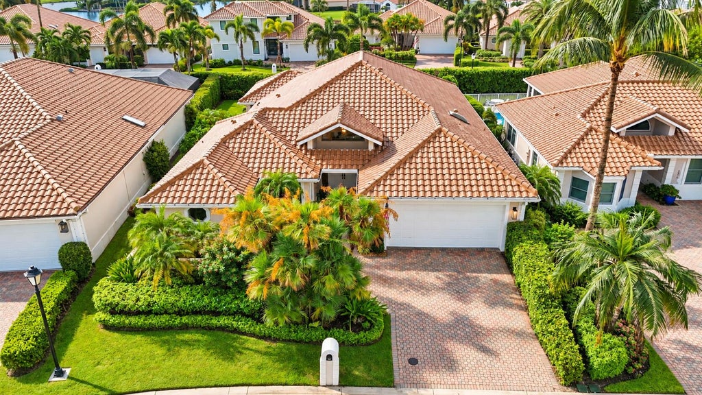 Photo of 3321 Southern Cay Drive, Jupiter, FL 33477 (MLS # B26077631)