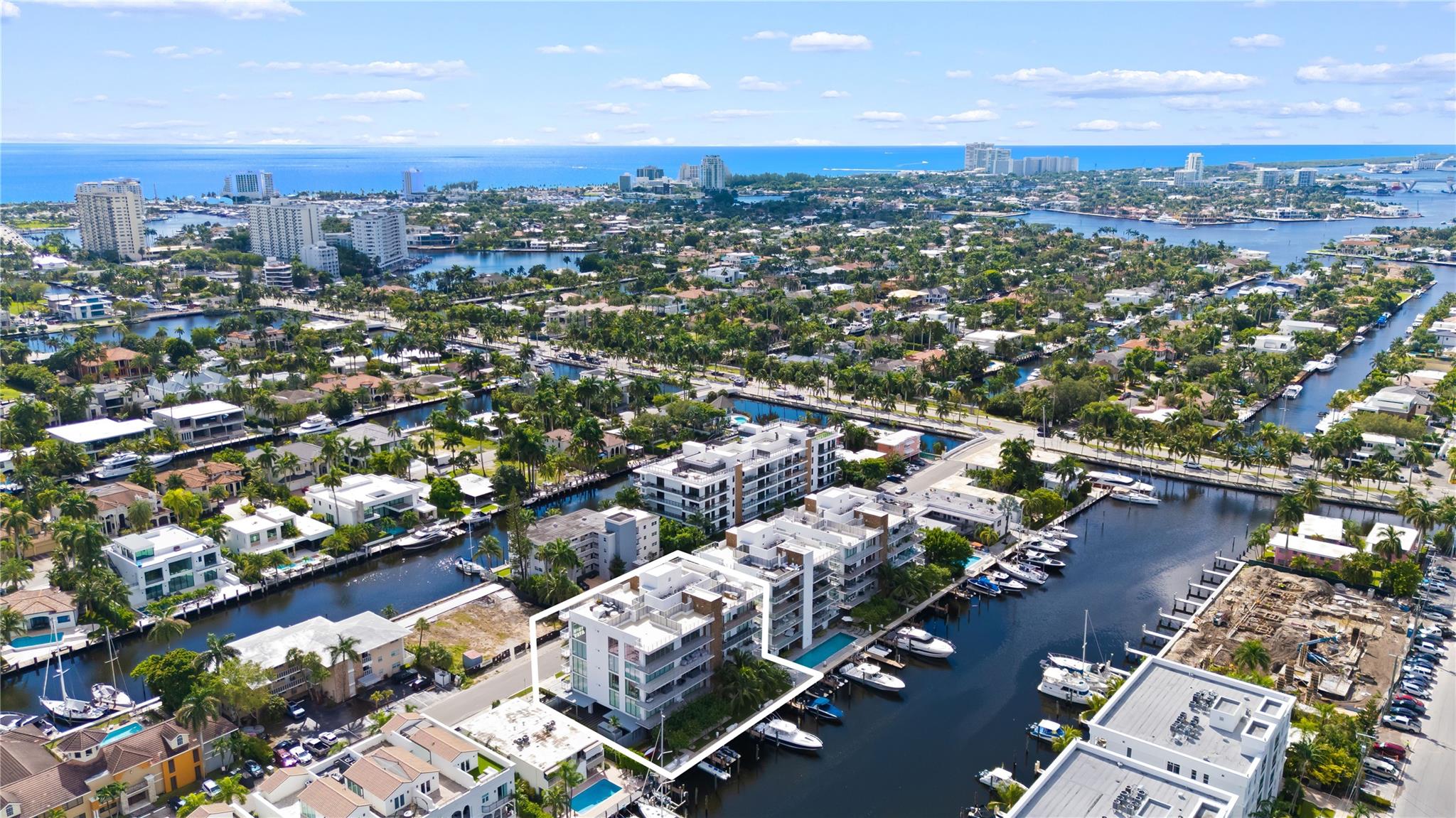 Aquamar - Residential