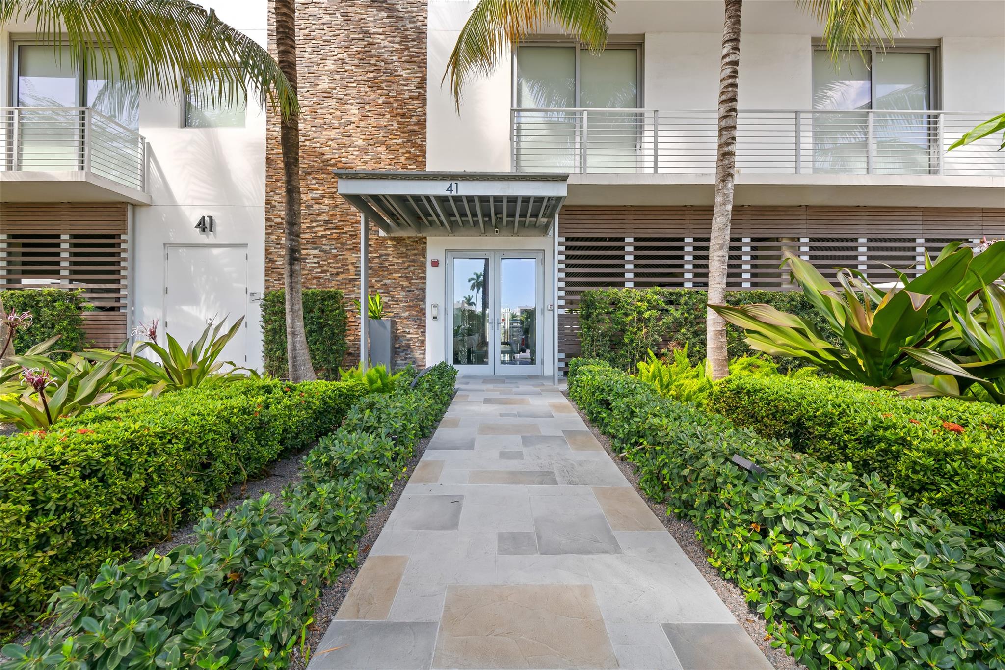 41 Isle Of Venice Dr 301