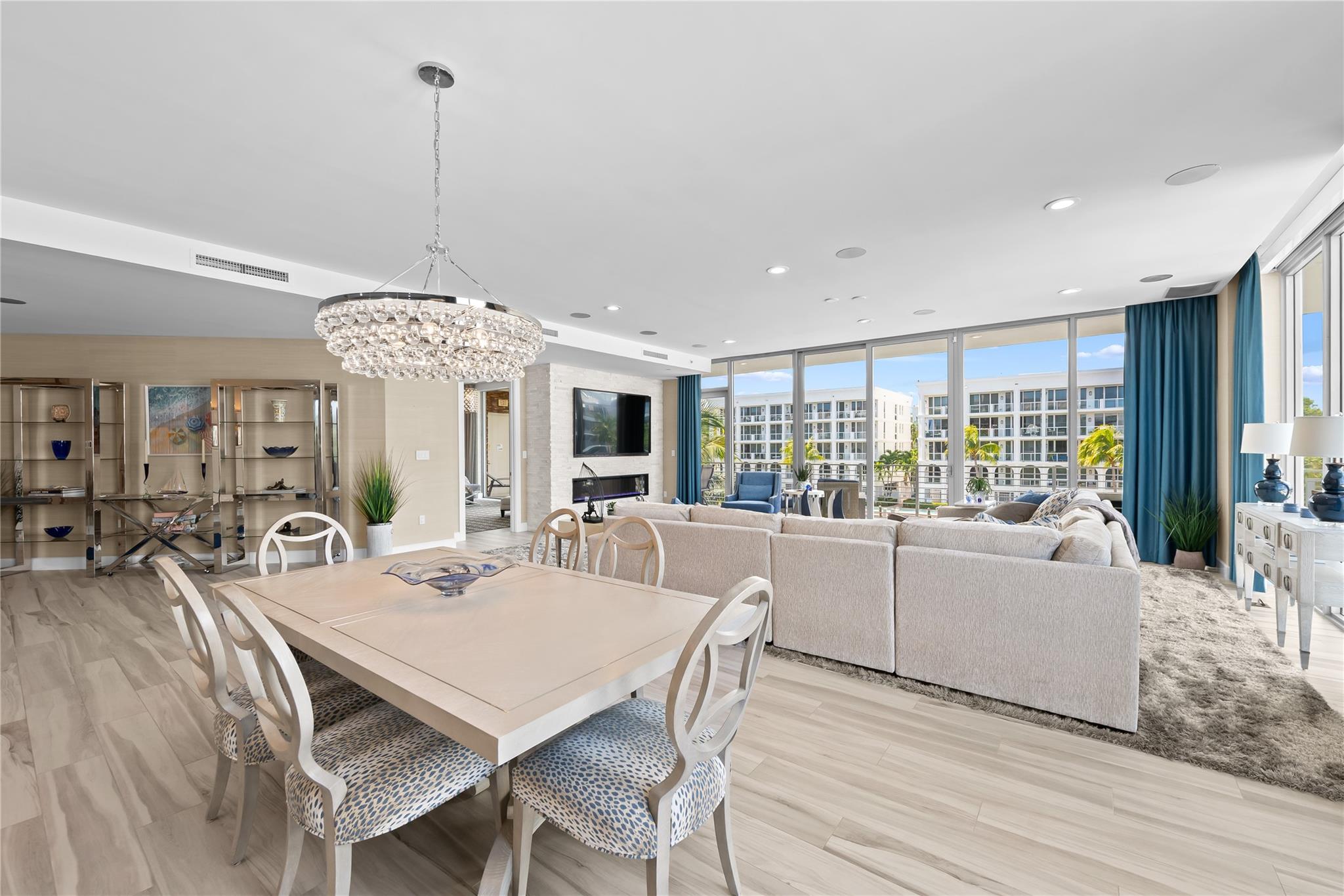 Aquamar - Residential