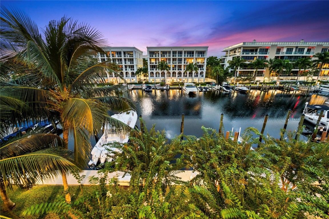 41 Isle Of Venice Drive 301