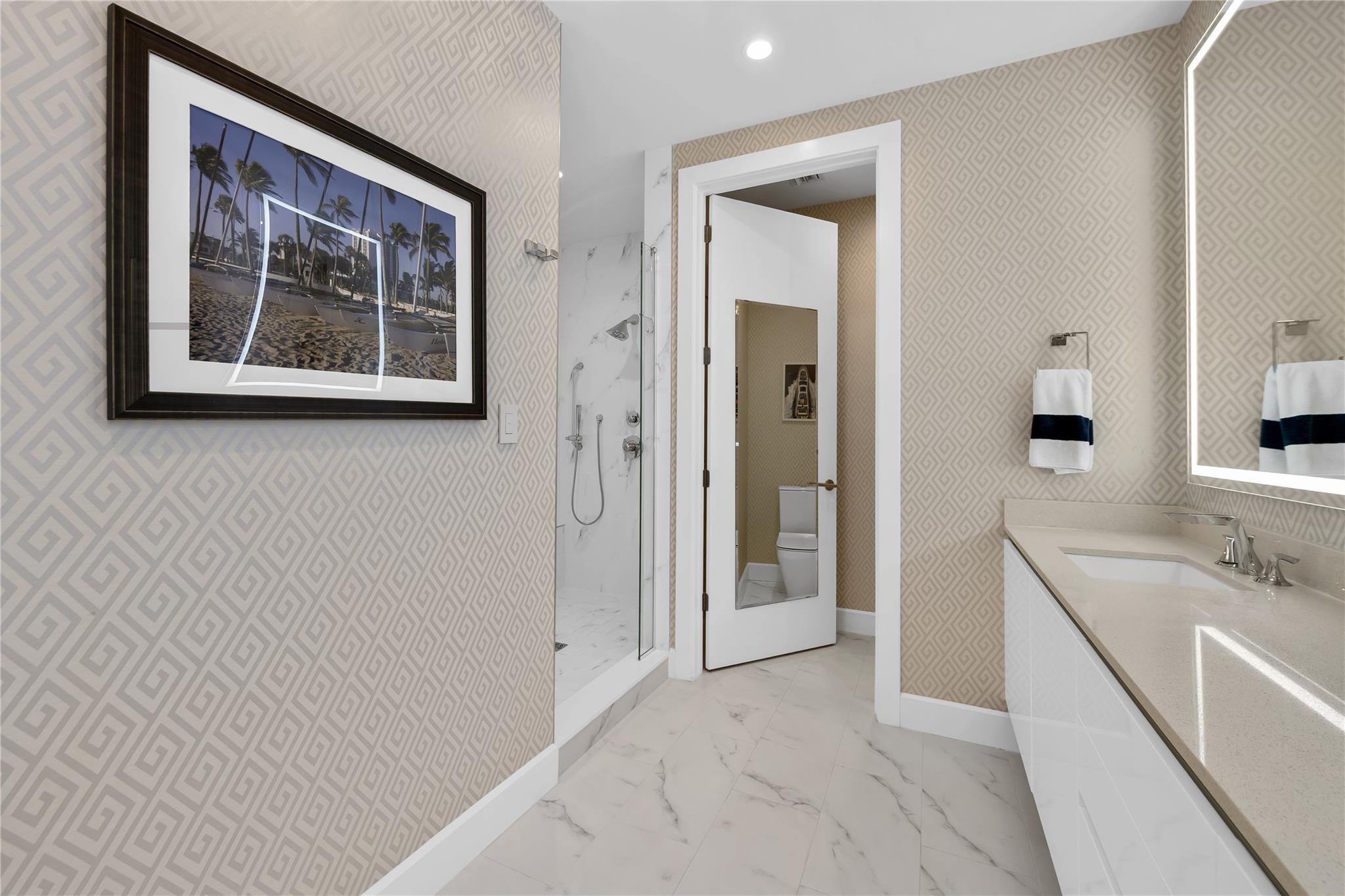 Aquamar - Residential