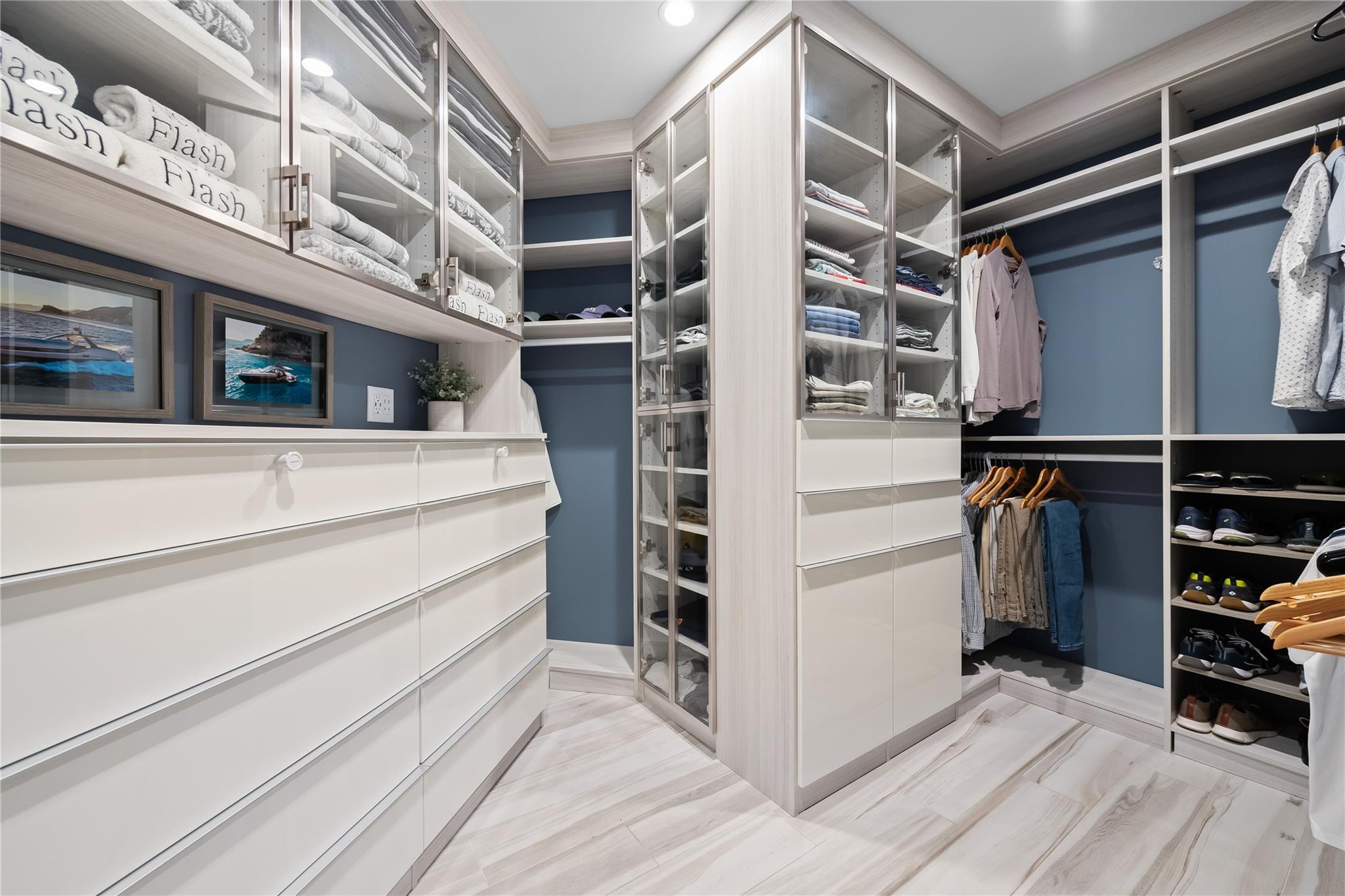 Aquamar - Residential