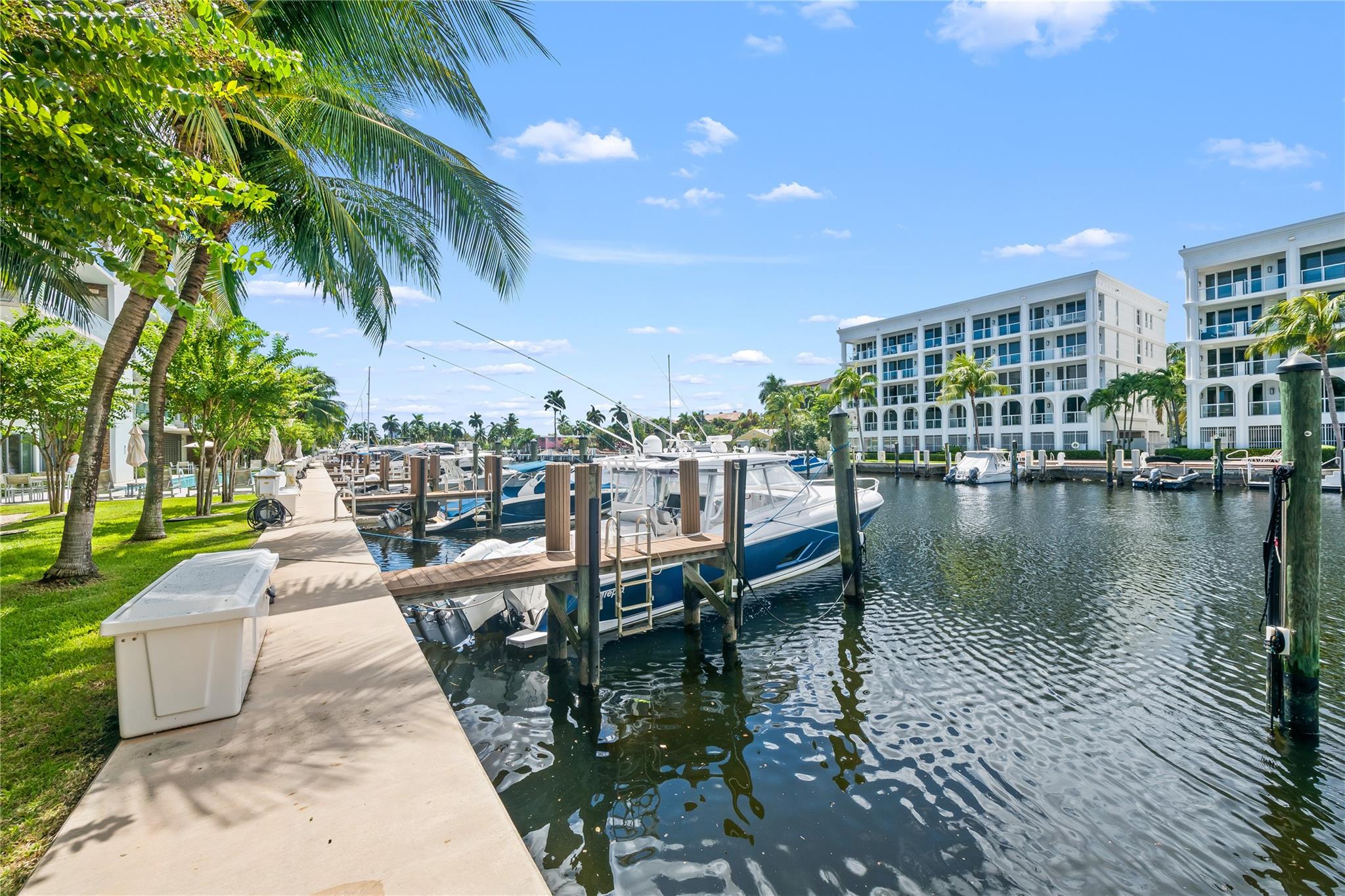 Aquamar - Residential