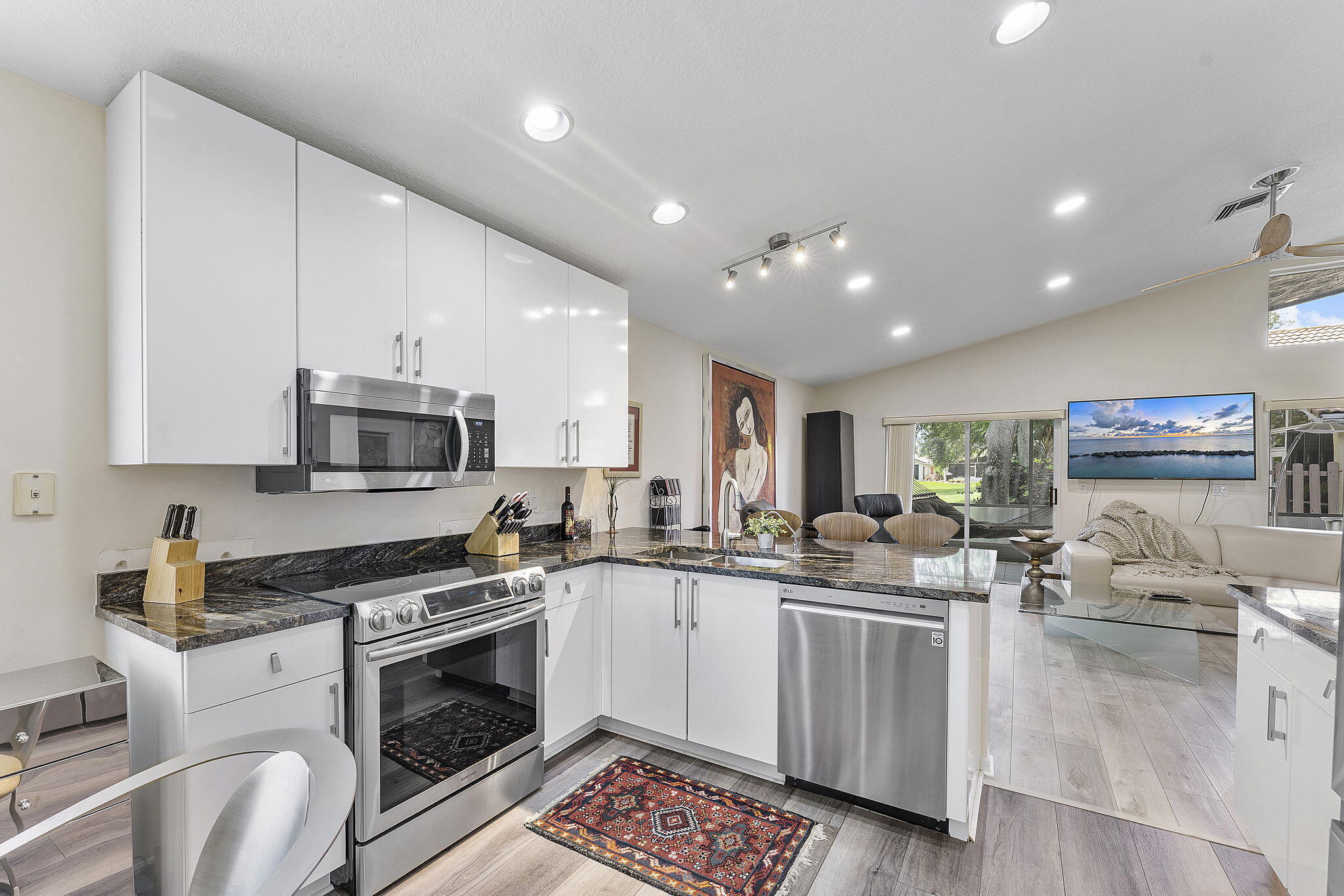 12092 APRILIA Drive
