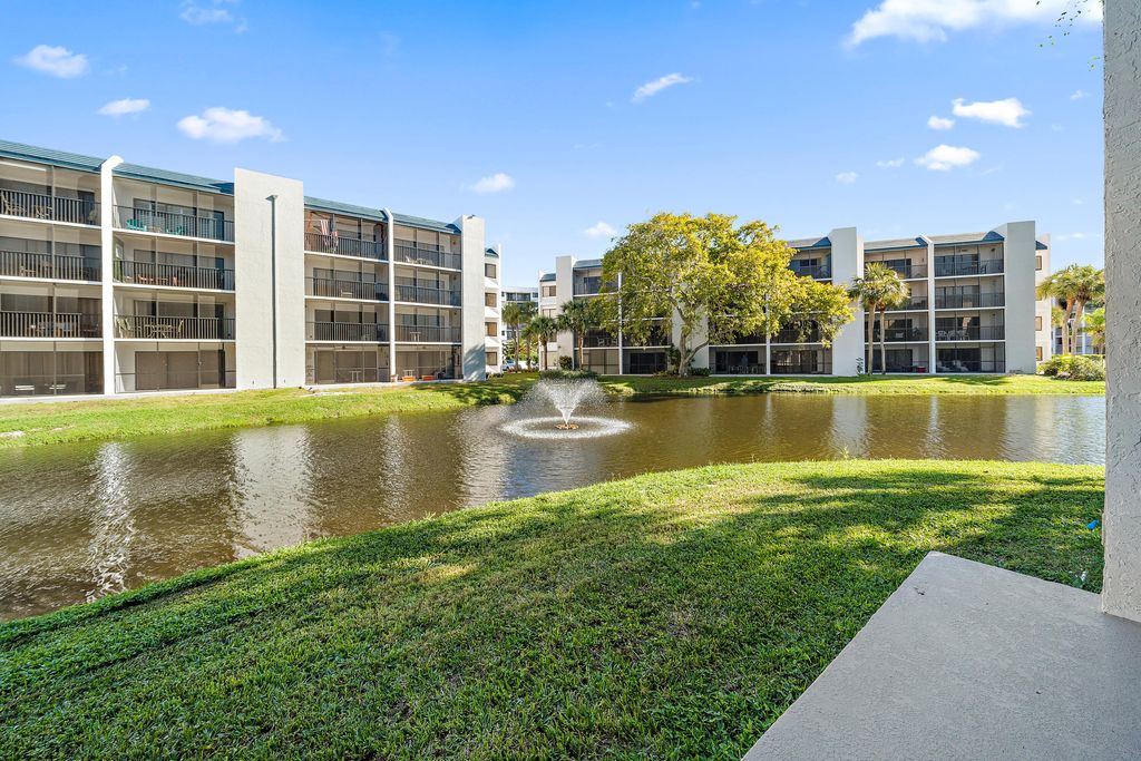 Photo of 1605 S Us Hwy 1 #D106, Jupiter, FL 33477 (MLS # B26003696)