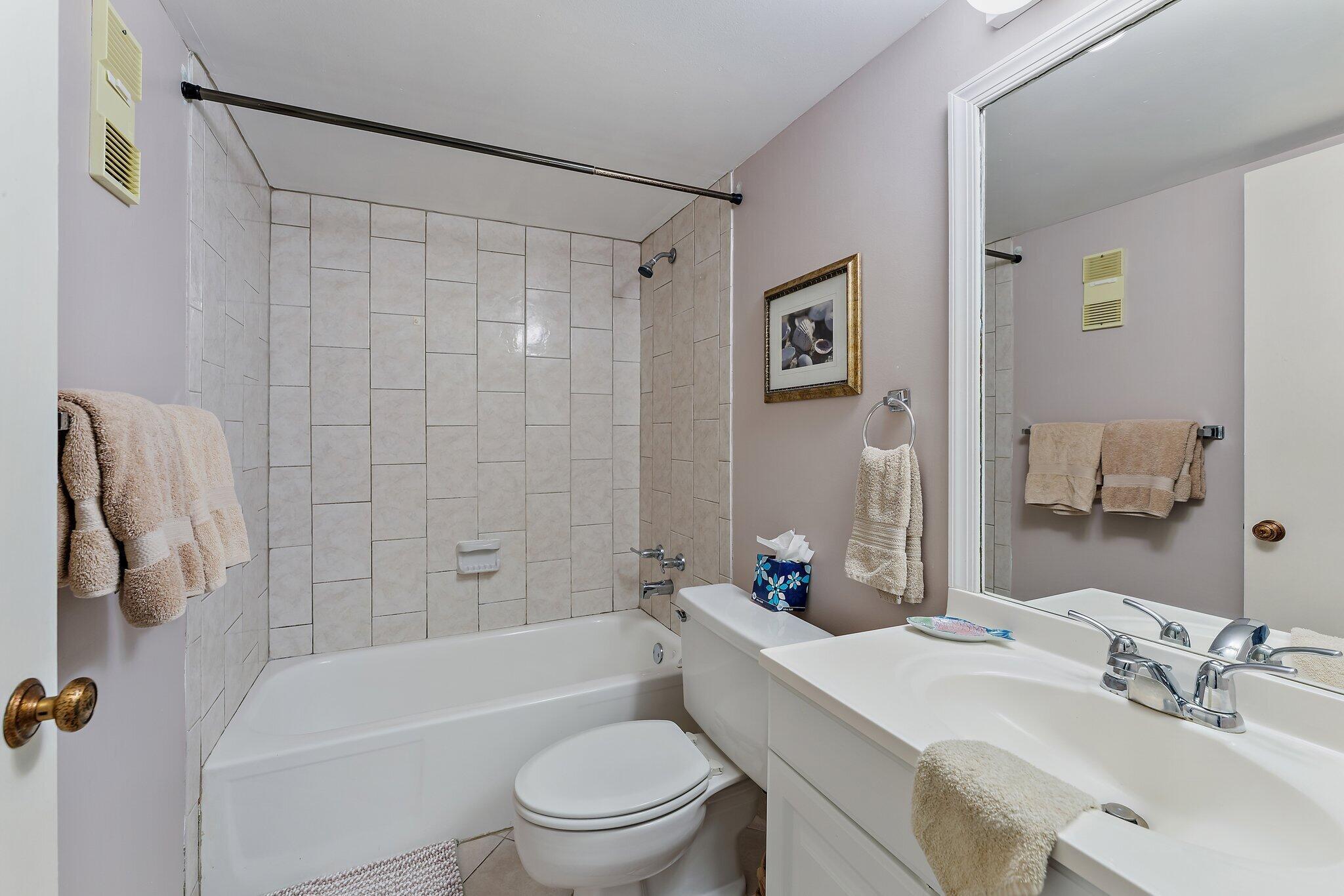 SEA RISE CONDO - Residential Lease