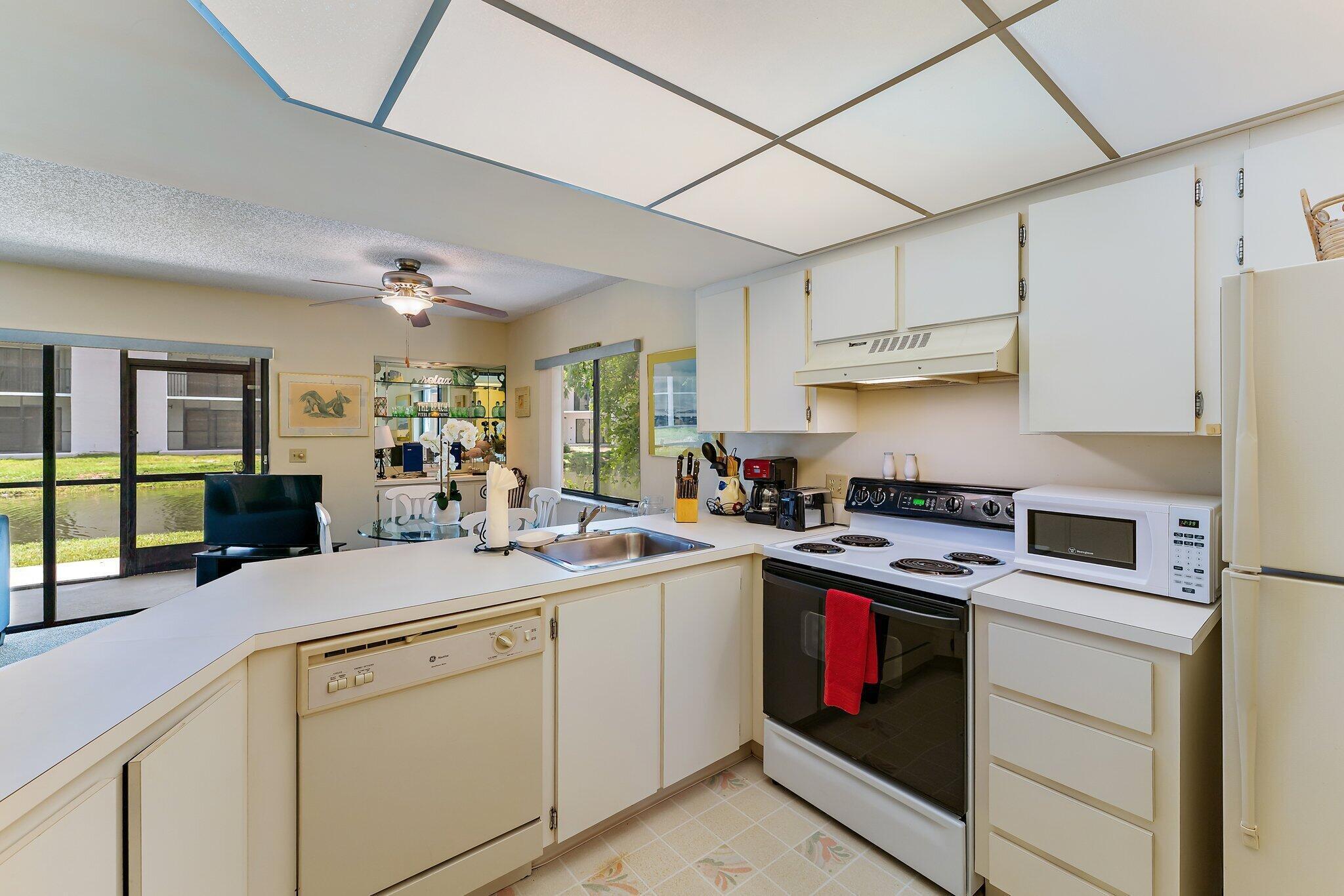 SEA RISE CONDO - Residential Lease