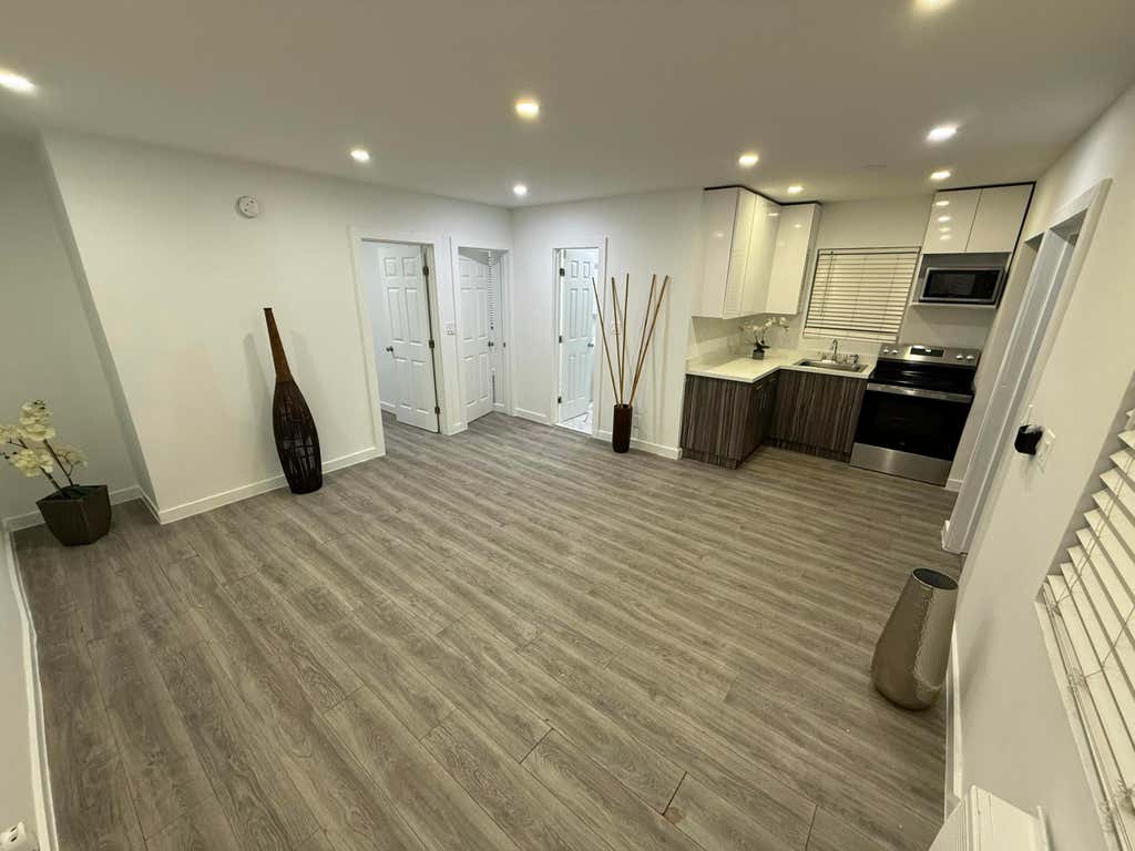 Photo of 906 N Riverside Drive #1-9, Pompano Beach, FL 33062 (MLS # B26011372)