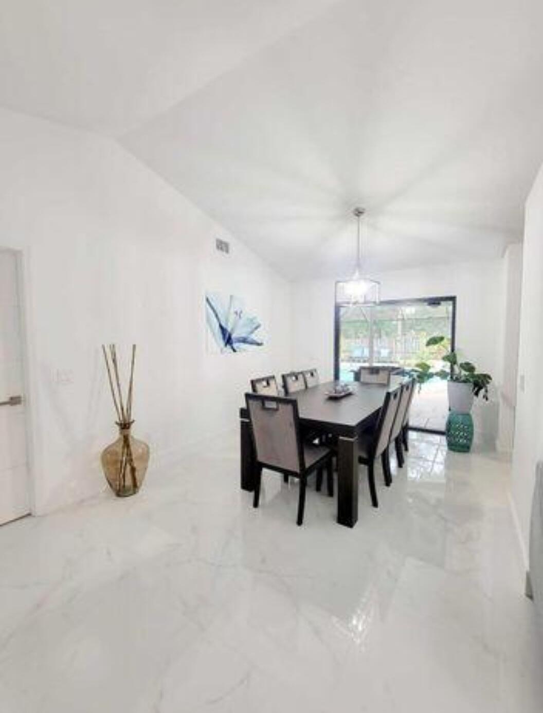 PORT ST LUCIE SECTION 8 - Residential Lease