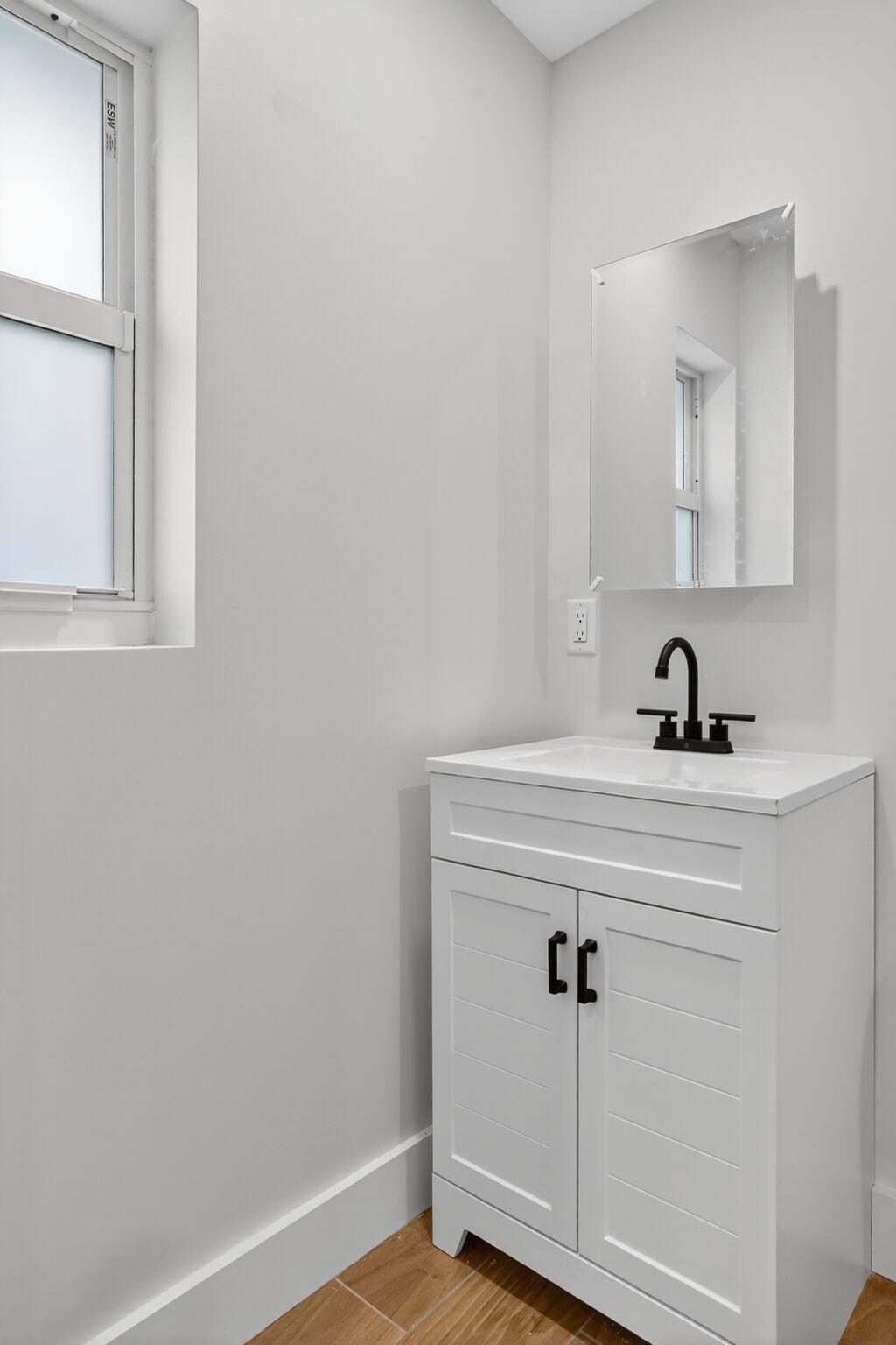 VACCA VILLA - Residential Lease