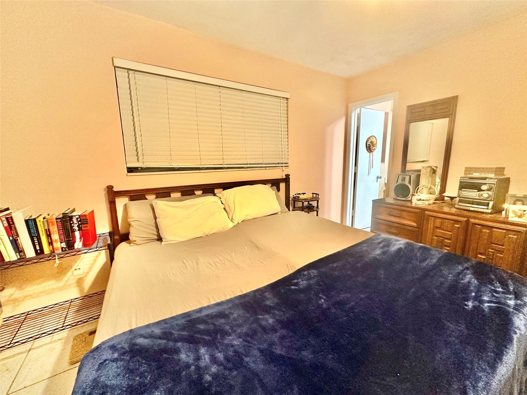 IMPERIAL POINT NEIGHBORHOOD - Residential