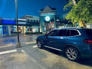 IMPERIAL POINT NEIGHBORHOOD - Residential