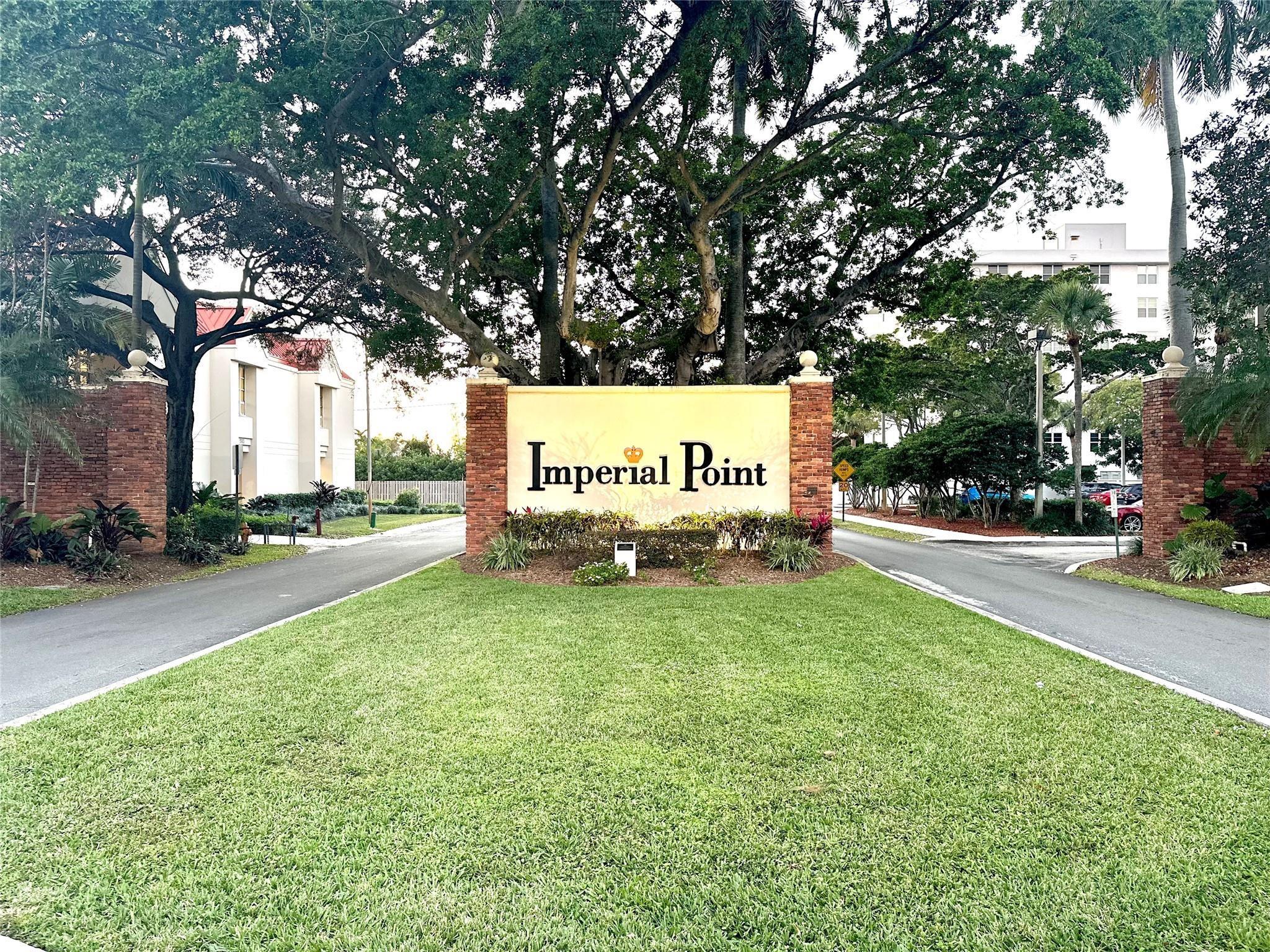 IMPERIAL POINT NEIGHBORHOOD - Residential