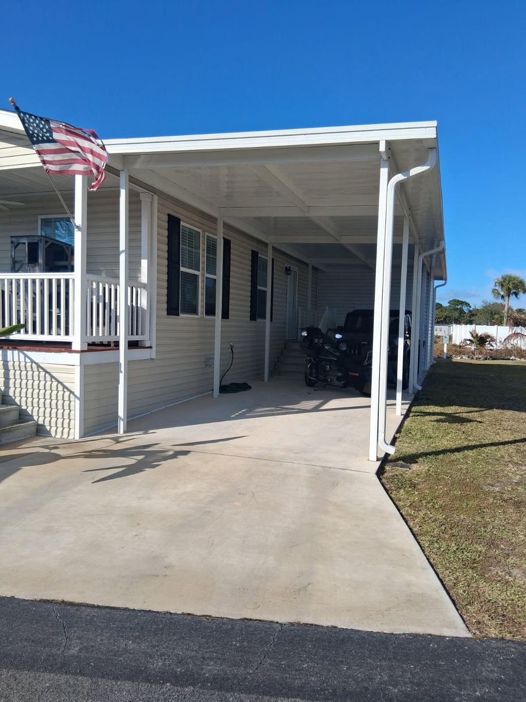 Photo of 356 Mockingbird Avenue, Fort Pierce, FL 34982 (MLS # B26013072)