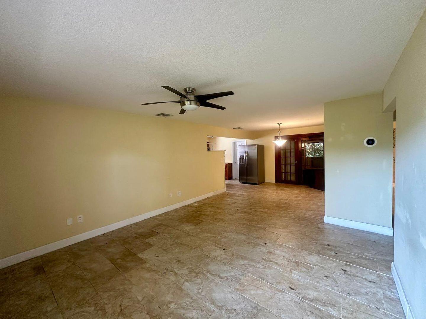 NORTH ANDREWS GARDENS FIR - Residential Lease