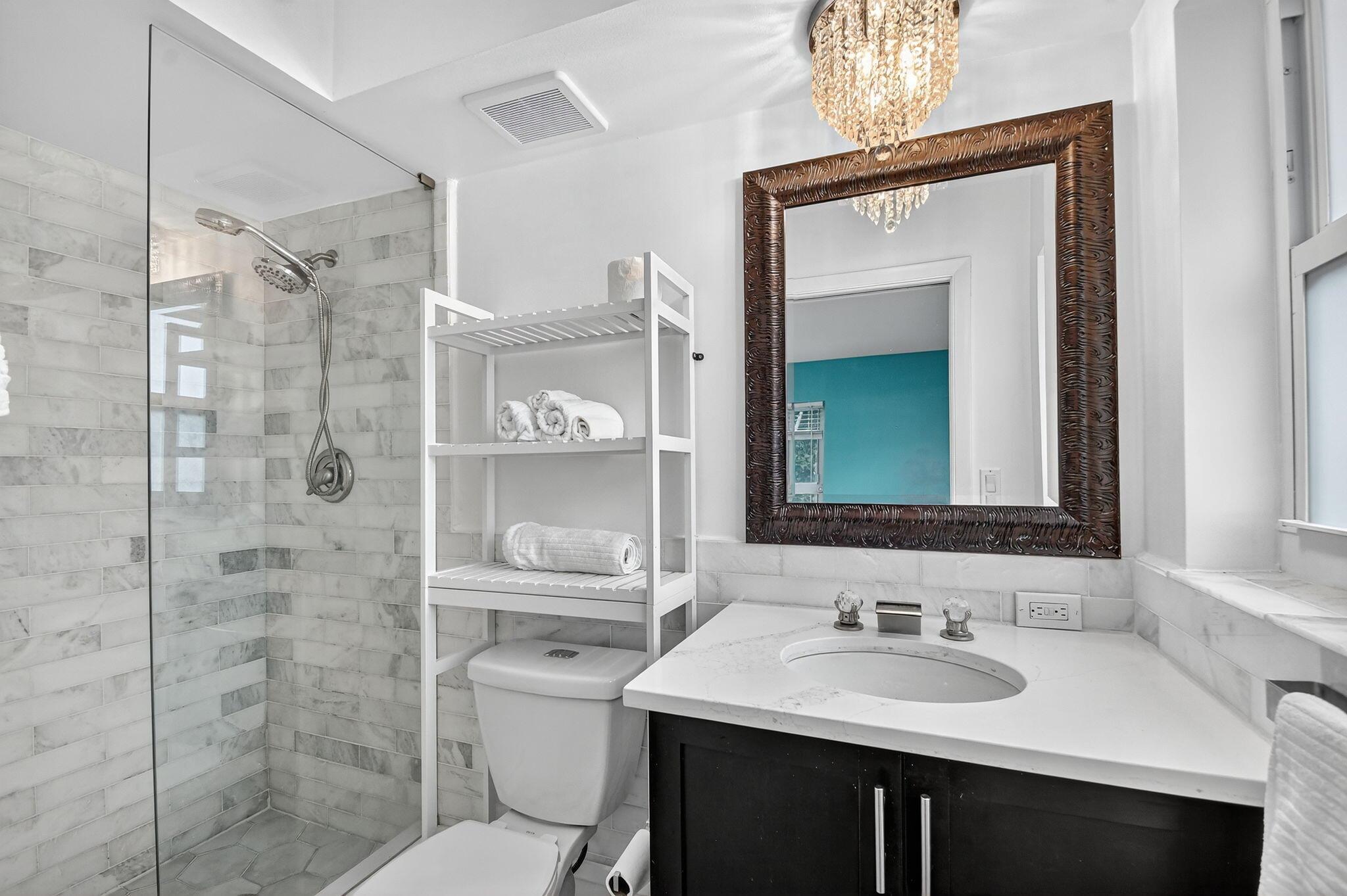 S/D OF 10-45-43, N 1/2 OF - Residential Lease